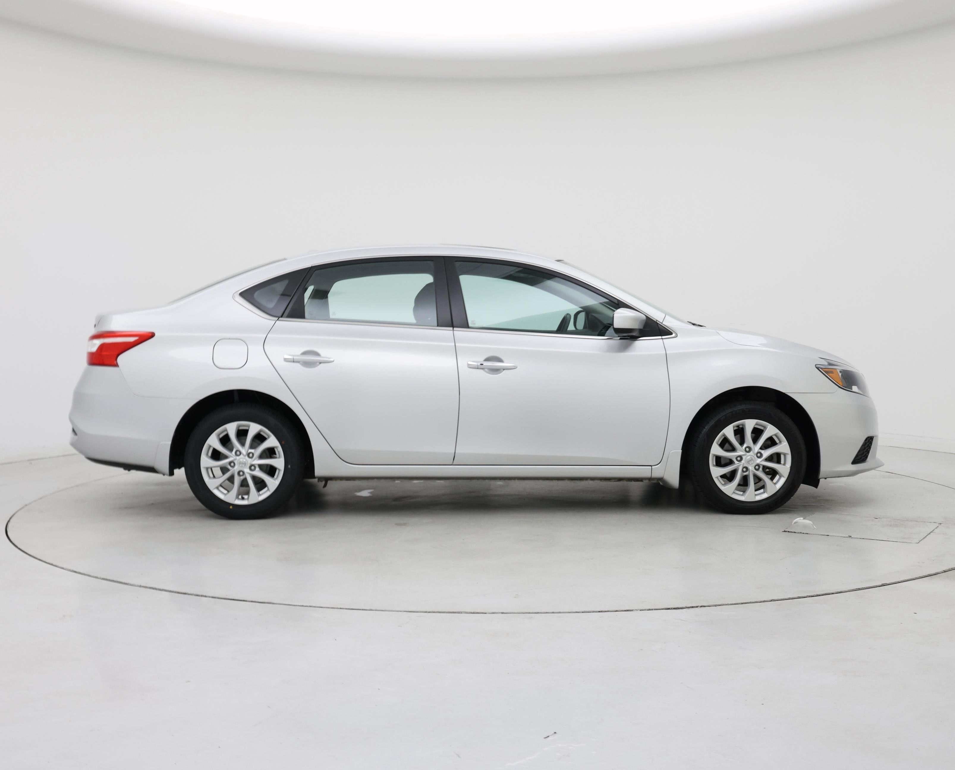 Thumbnail: 2017 Nissan Sentra - 7