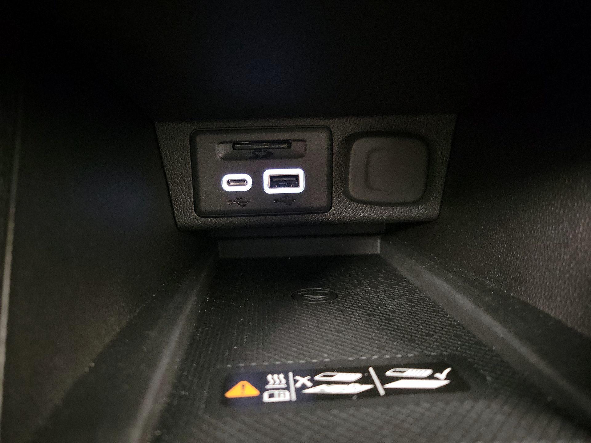 Thumbnail: 2023 Chevrolet Bolt EUV - 19