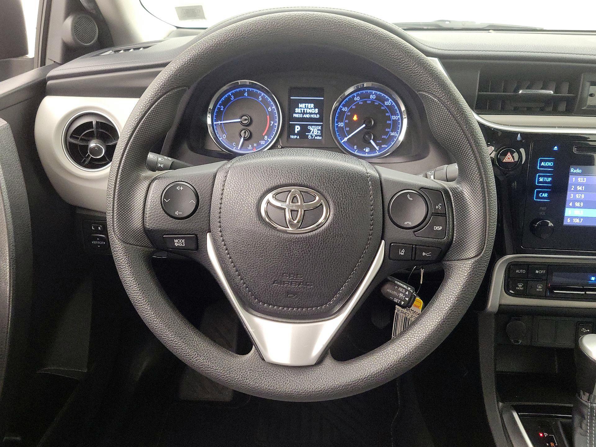 Thumbnail: 2018 Toyota Corolla - 10