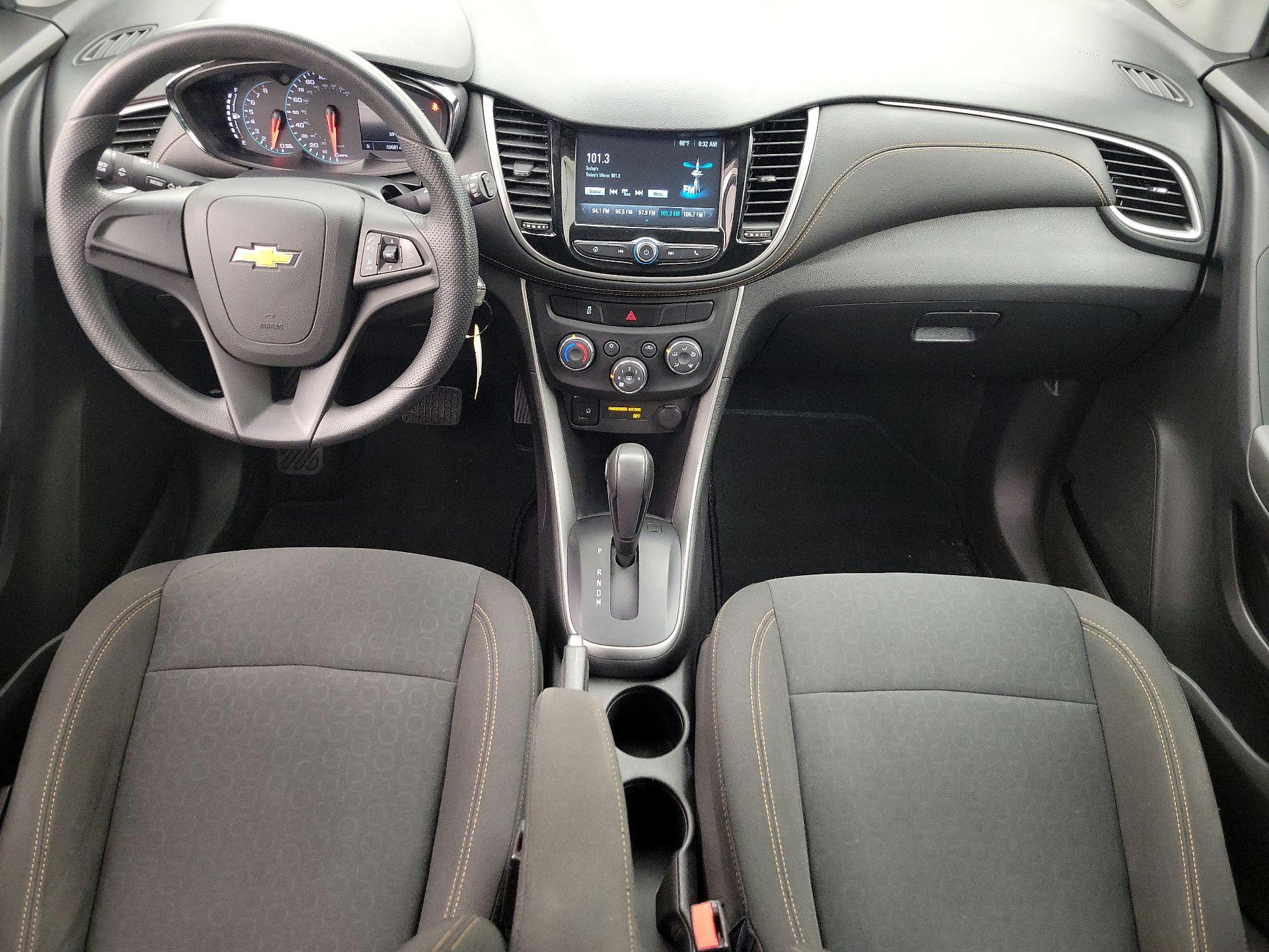 Thumbnail: 2017 Chevrolet Trax - 9