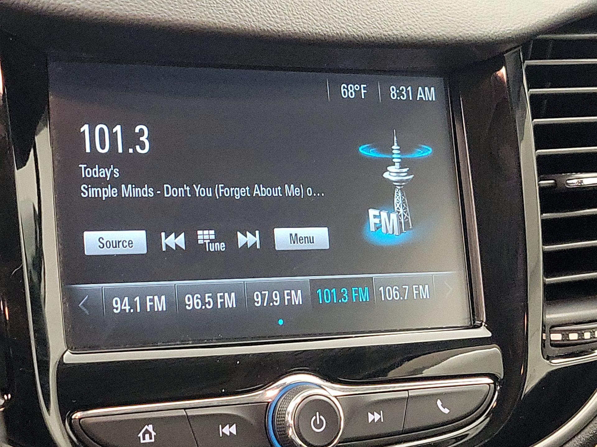 Thumbnail: 2017 Chevrolet Trax - 15