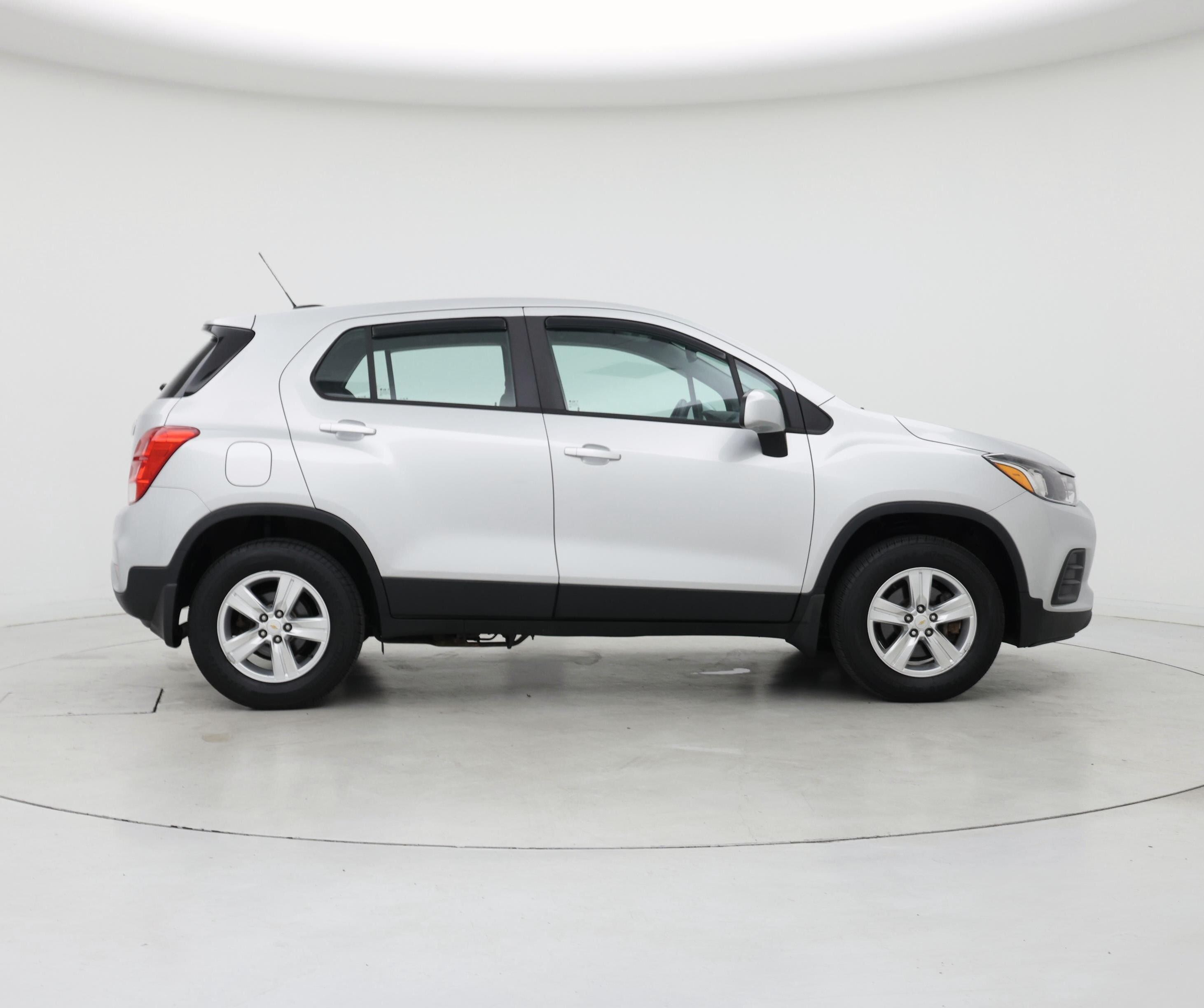 Thumbnail: 2017 Chevrolet Trax - 7