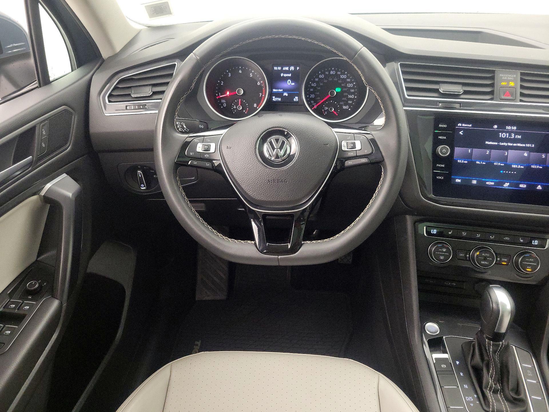 Thumbnail: 2021 Volkswagen Tiguan - 10