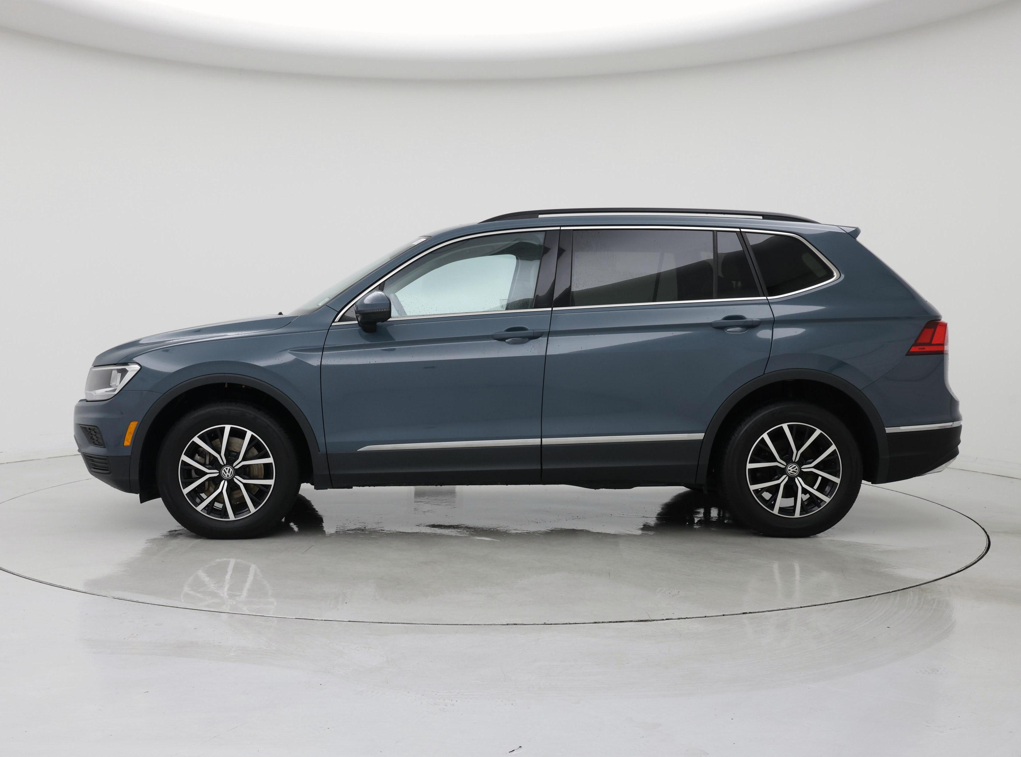 Thumbnail: 2021 Volkswagen Tiguan - 3