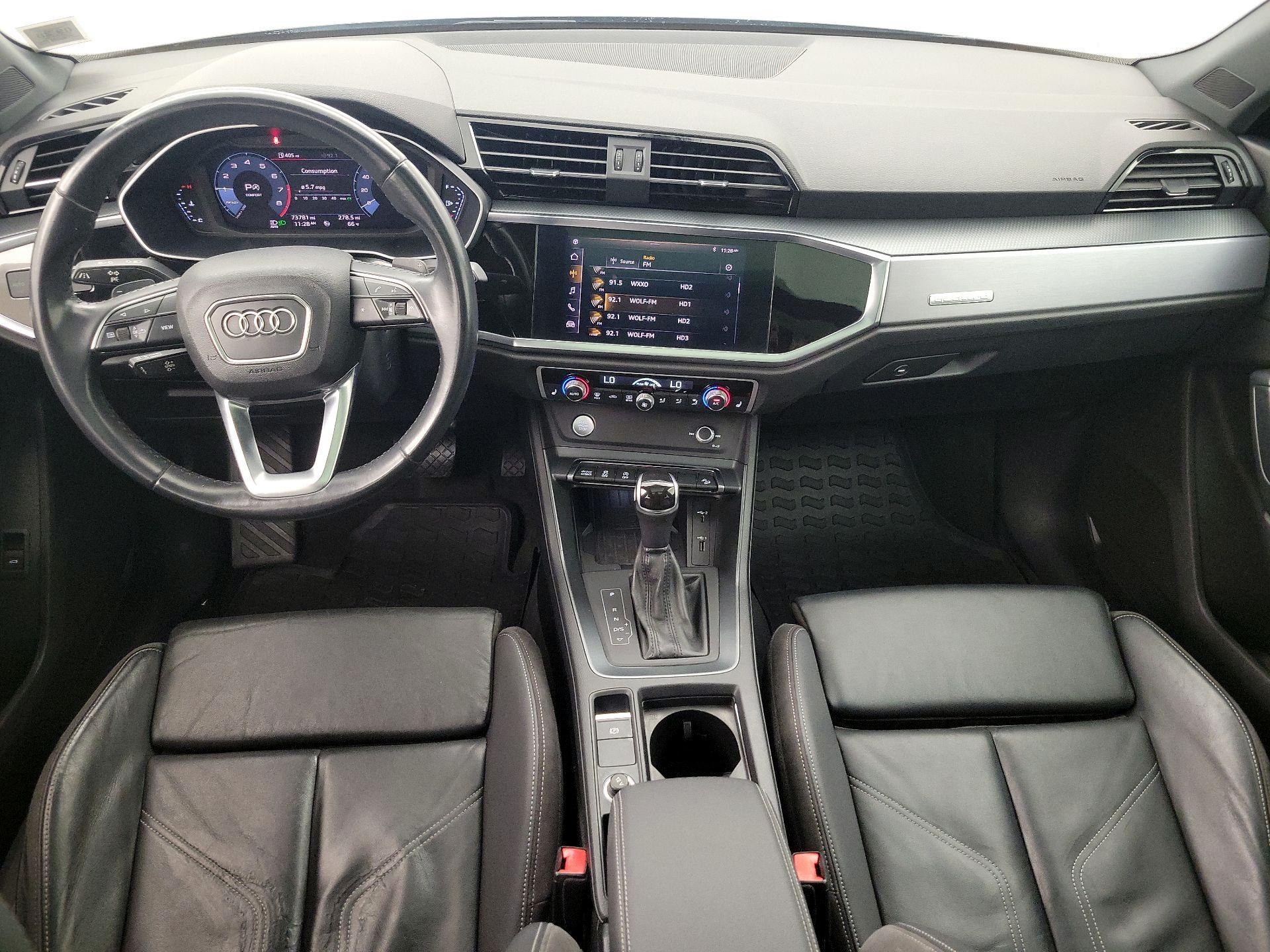 Thumbnail: 2020 Audi Q3 - 9