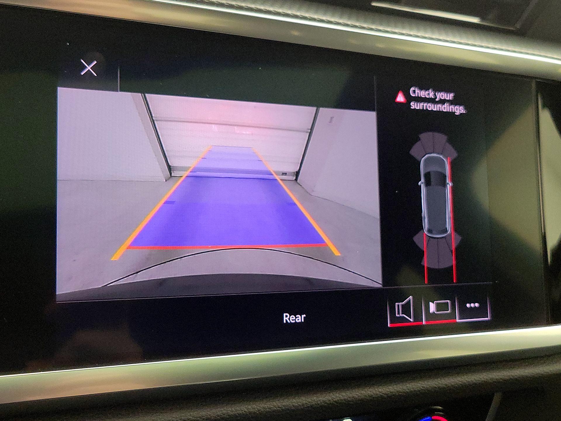 Thumbnail: 2020 Audi Q3 - 14