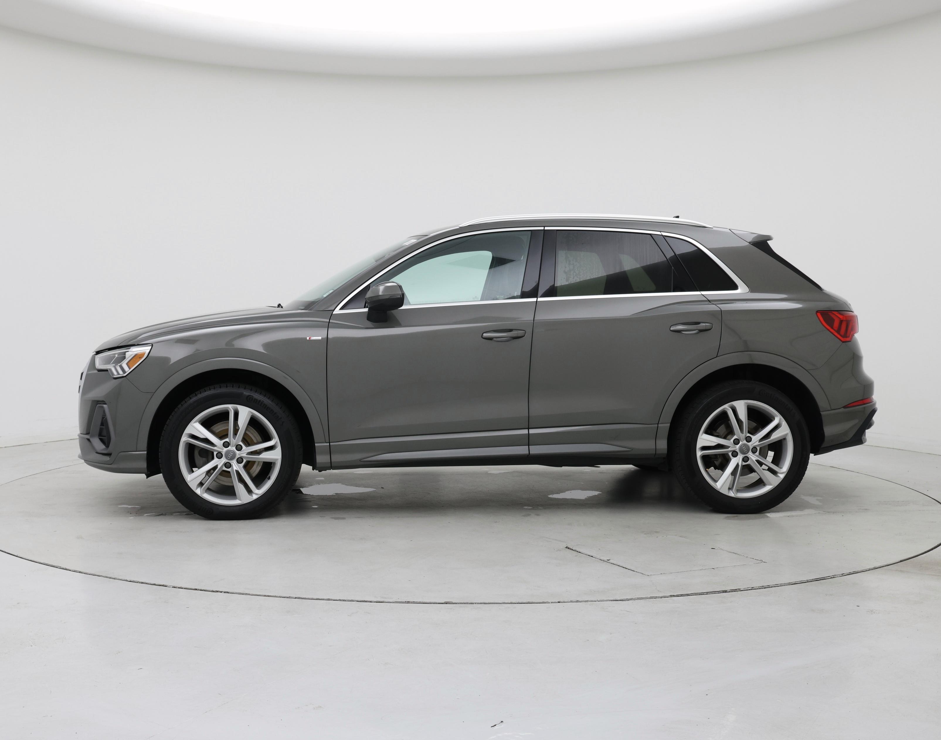 Thumbnail: 2020 Audi Q3 - 3