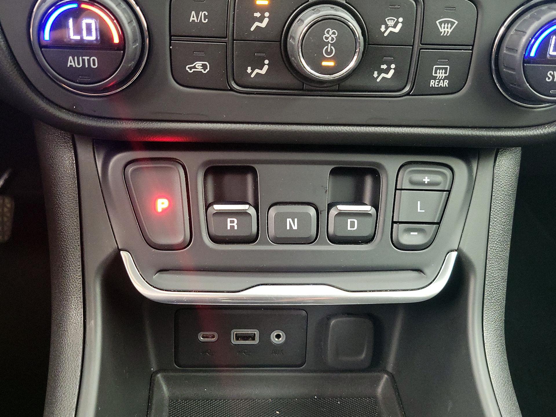Thumbnail: 2021 GMC Terrain - 17