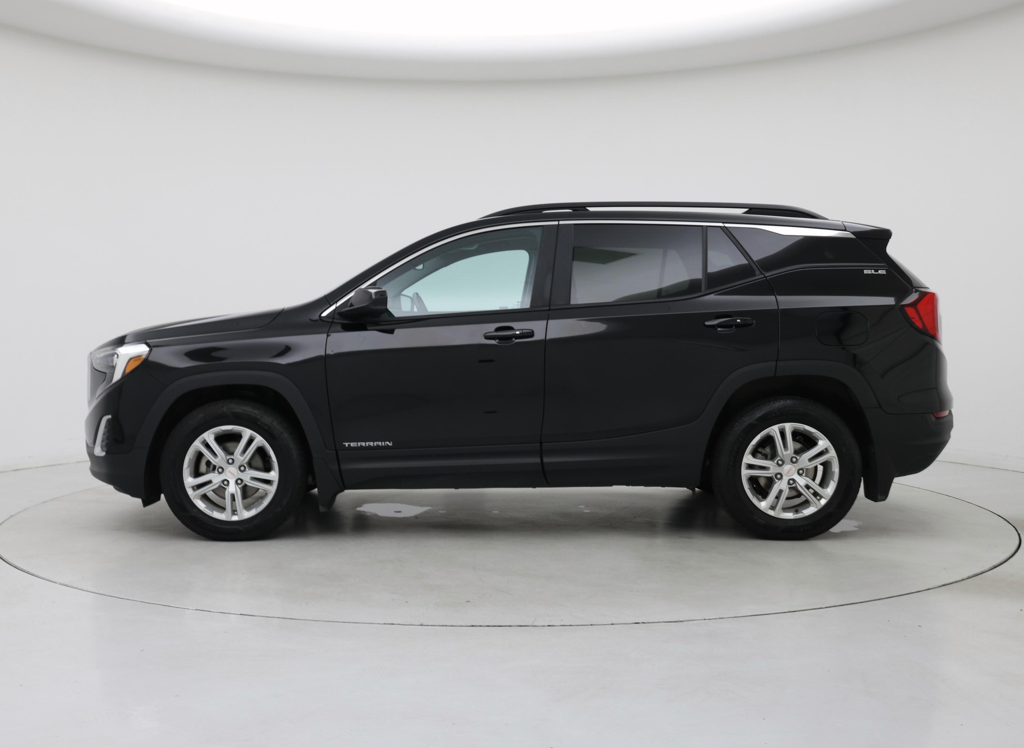 Thumbnail: 2021 GMC Terrain - 3
