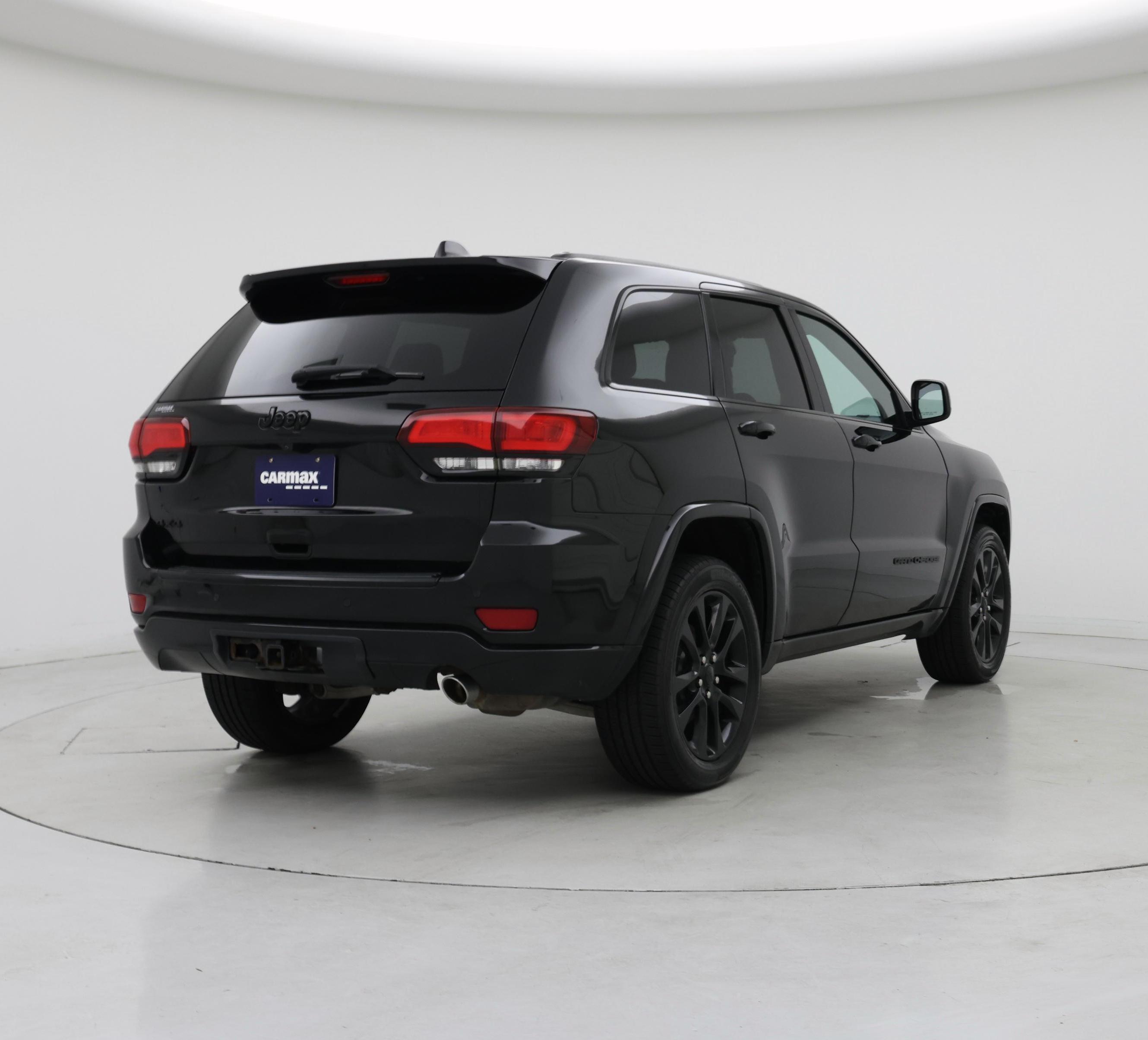 Thumbnail: 2018 Jeep Grand Cherokee - 8