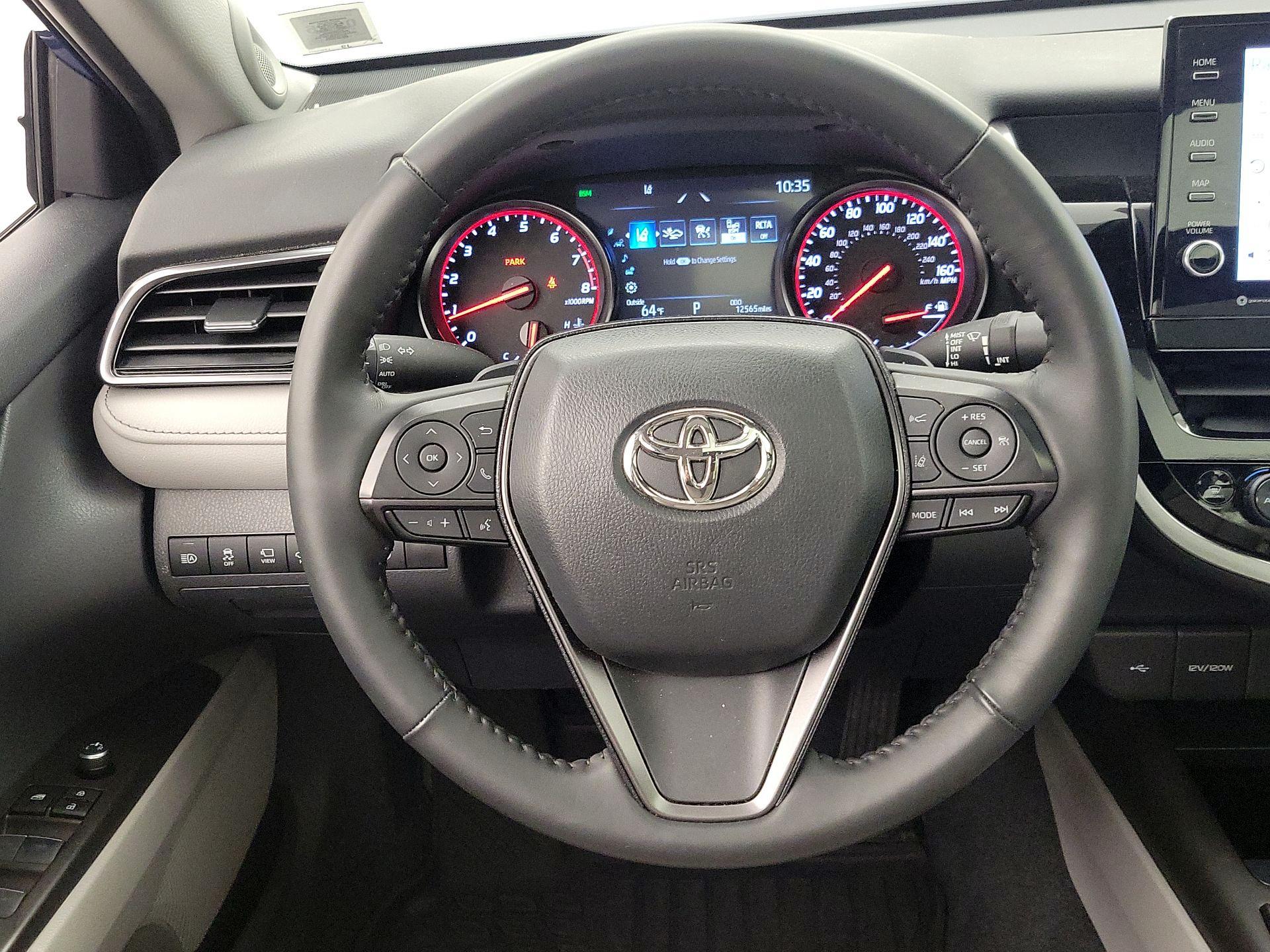 Thumbnail: 2023 Toyota Camry - 10