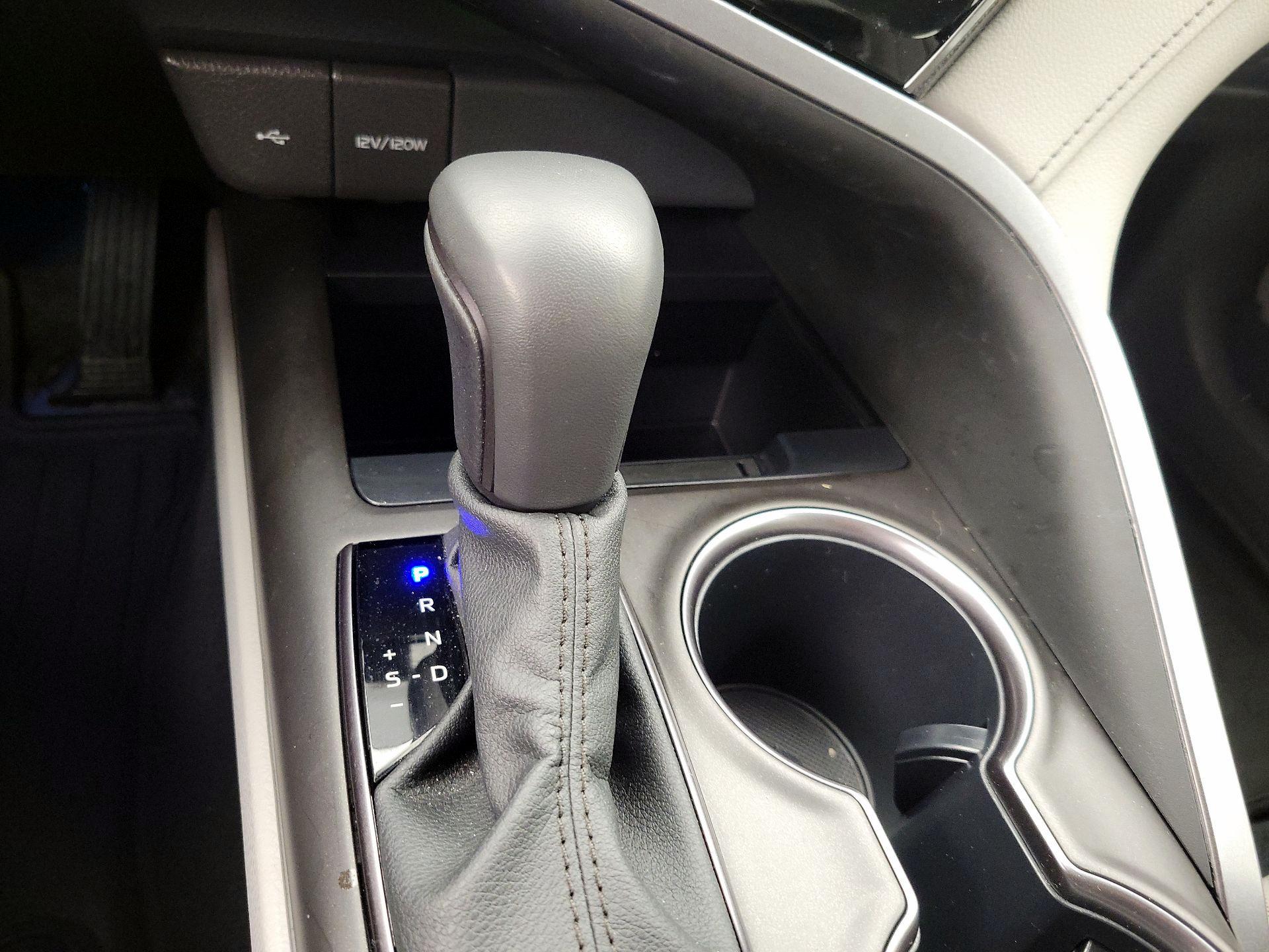 Thumbnail: 2023 Toyota Camry - 18