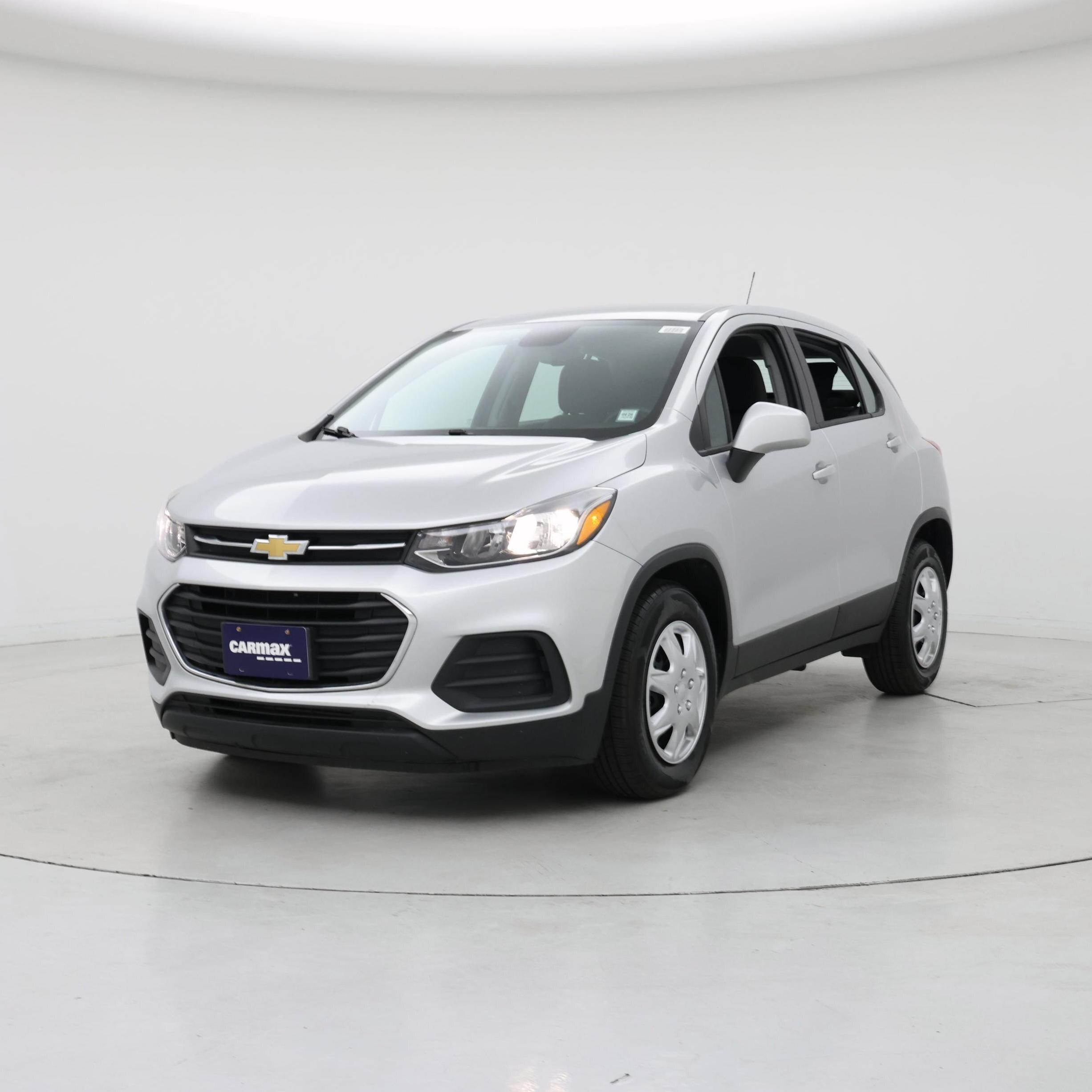 Thumbnail: 2017 Chevrolet Trax - 4