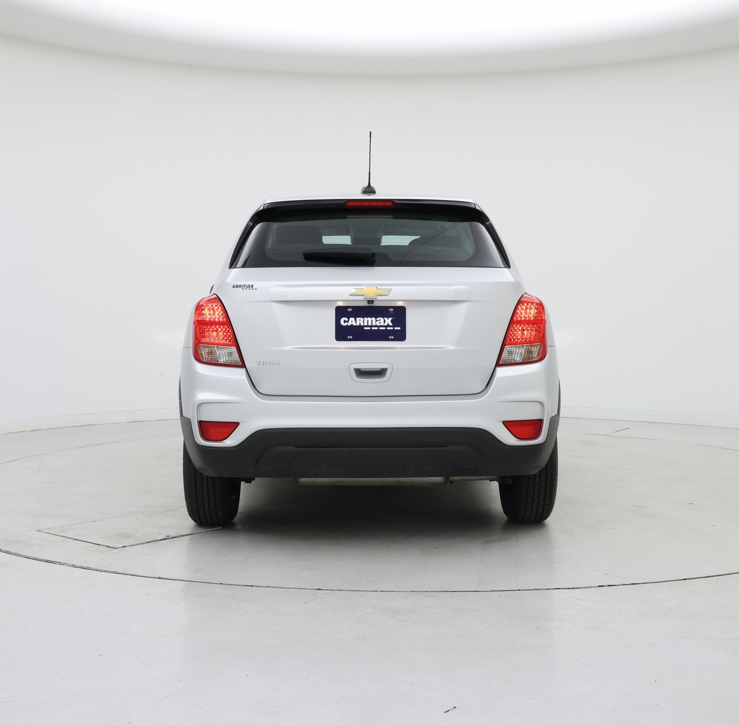 Thumbnail: 2017 Chevrolet Trax - 6