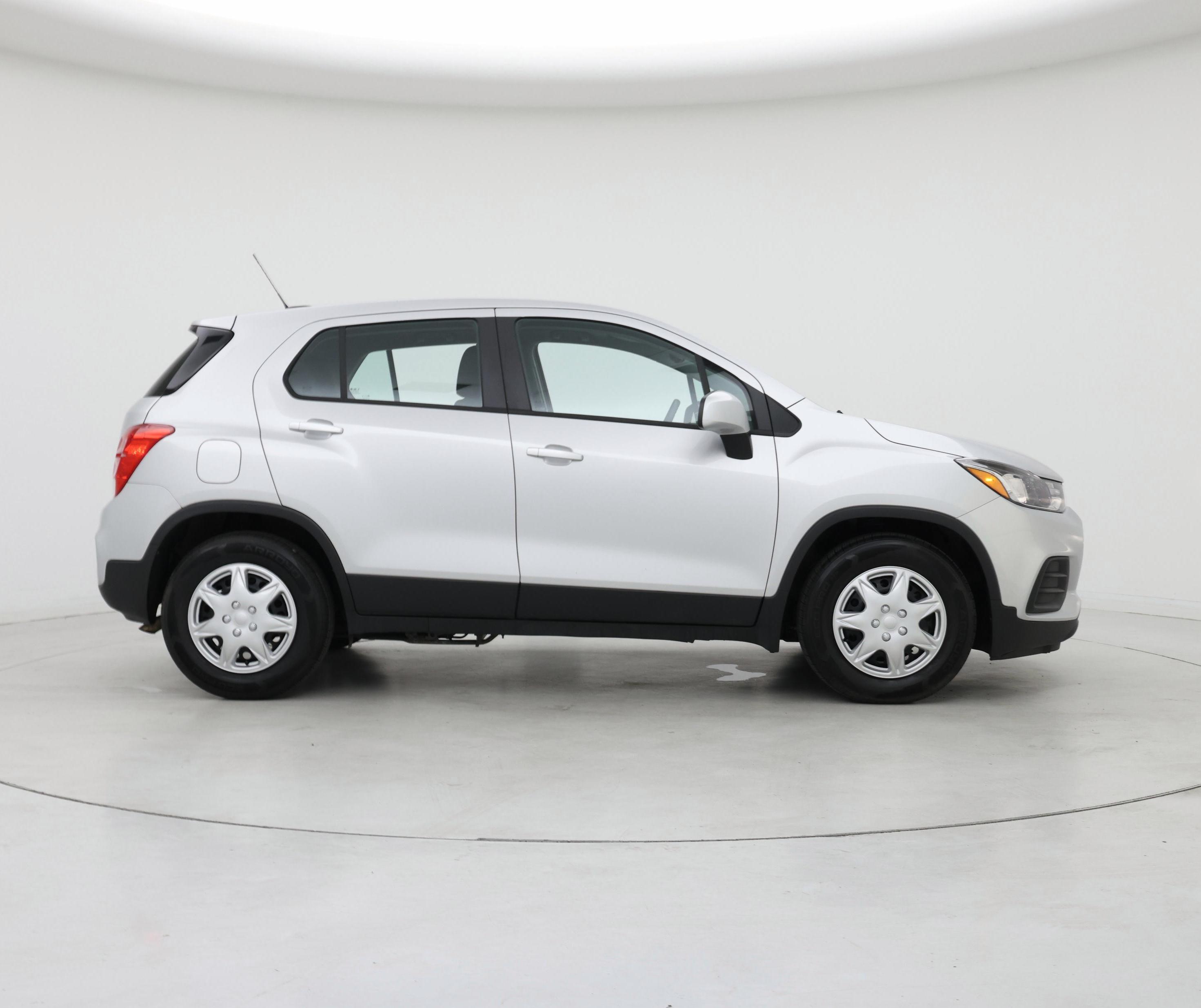 Thumbnail: 2017 Chevrolet Trax - 7