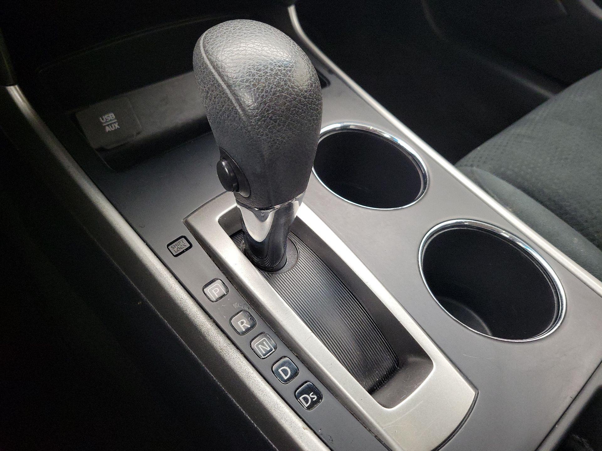 Thumbnail: 2015 Nissan Altima - 17