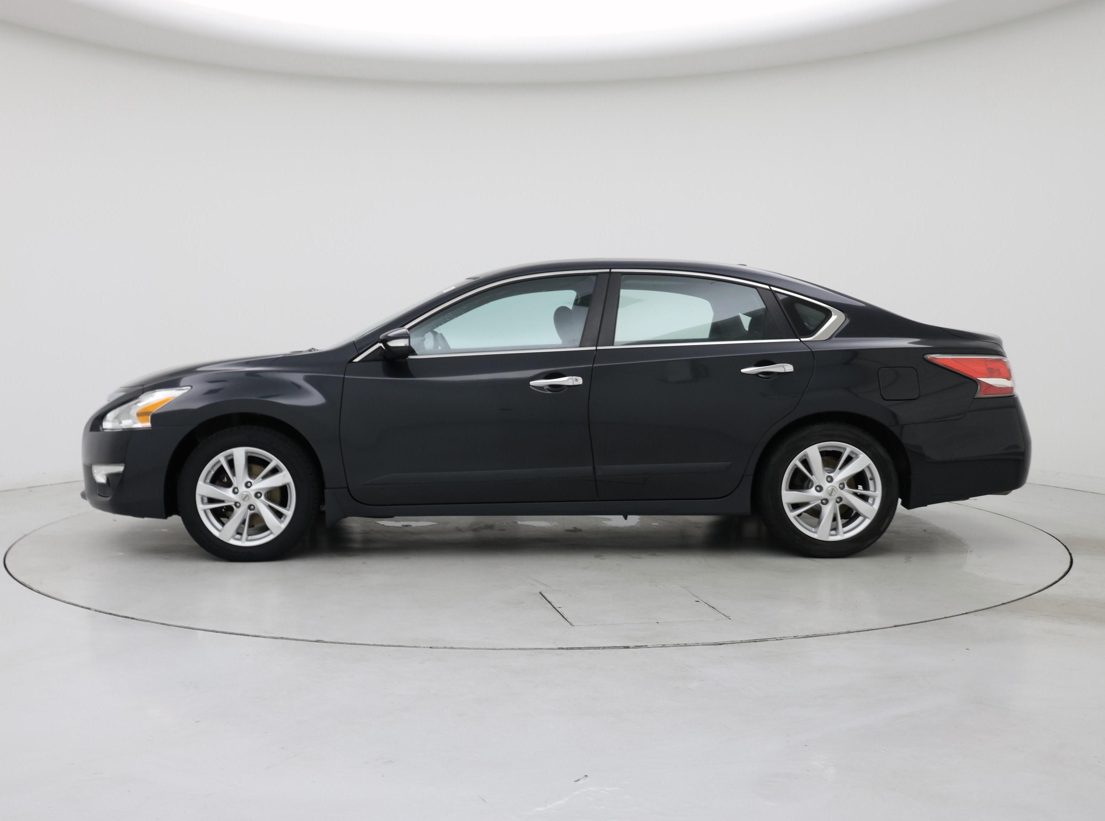 Thumbnail: 2015 Nissan Altima - 3