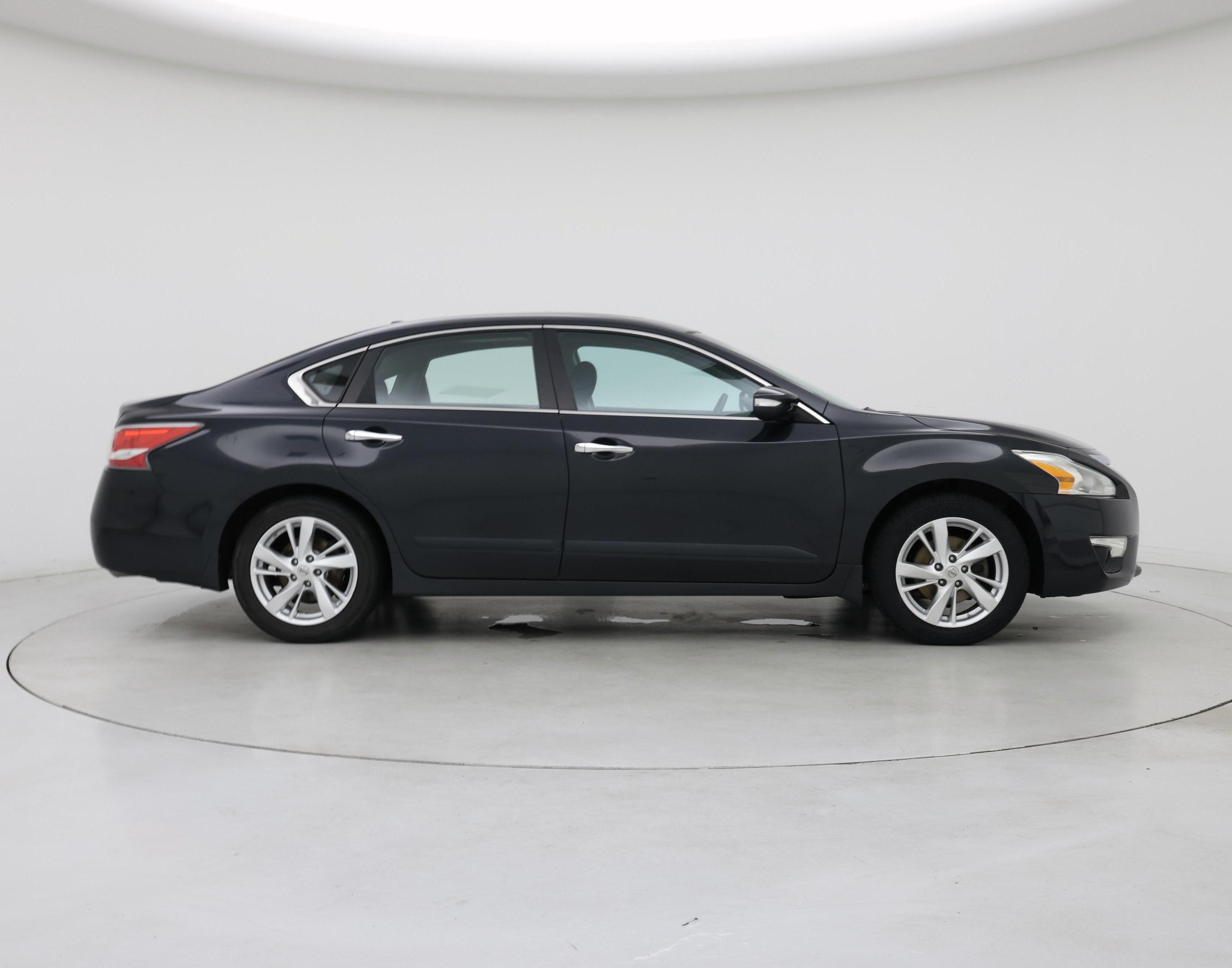 Thumbnail: 2015 Nissan Altima - 7