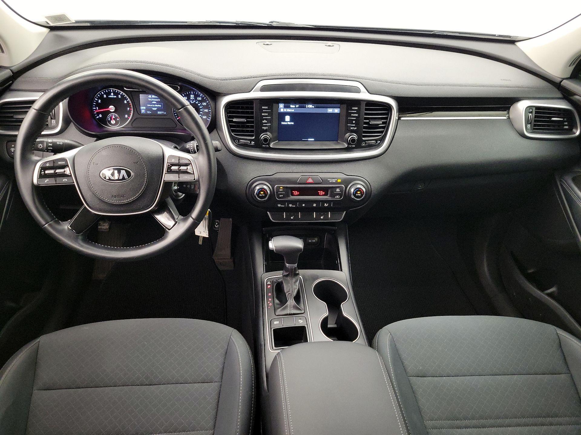 Thumbnail: 2019 Kia Sorento - 9