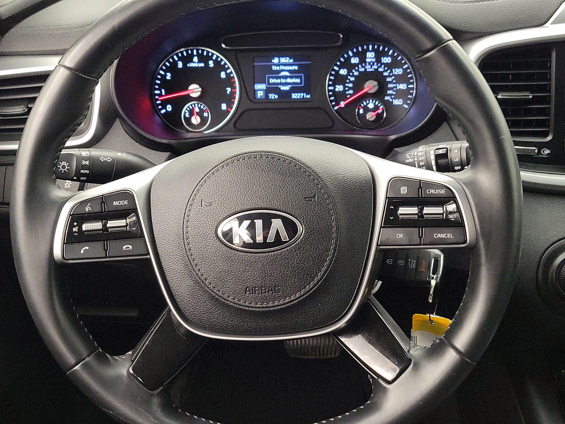 Thumbnail: 2019 Kia Sorento - 10
