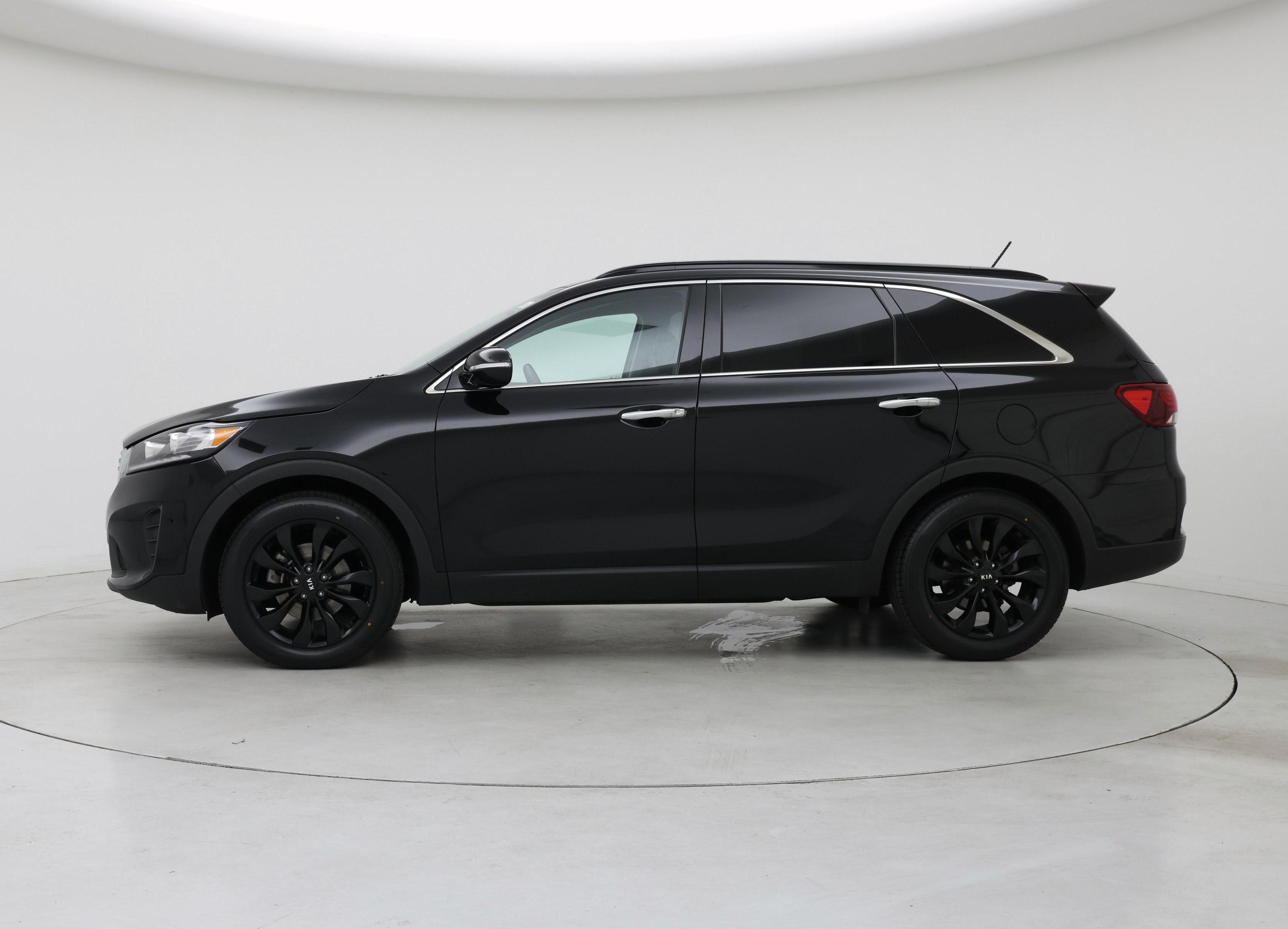 Thumbnail: 2019 Kia Sorento - 3