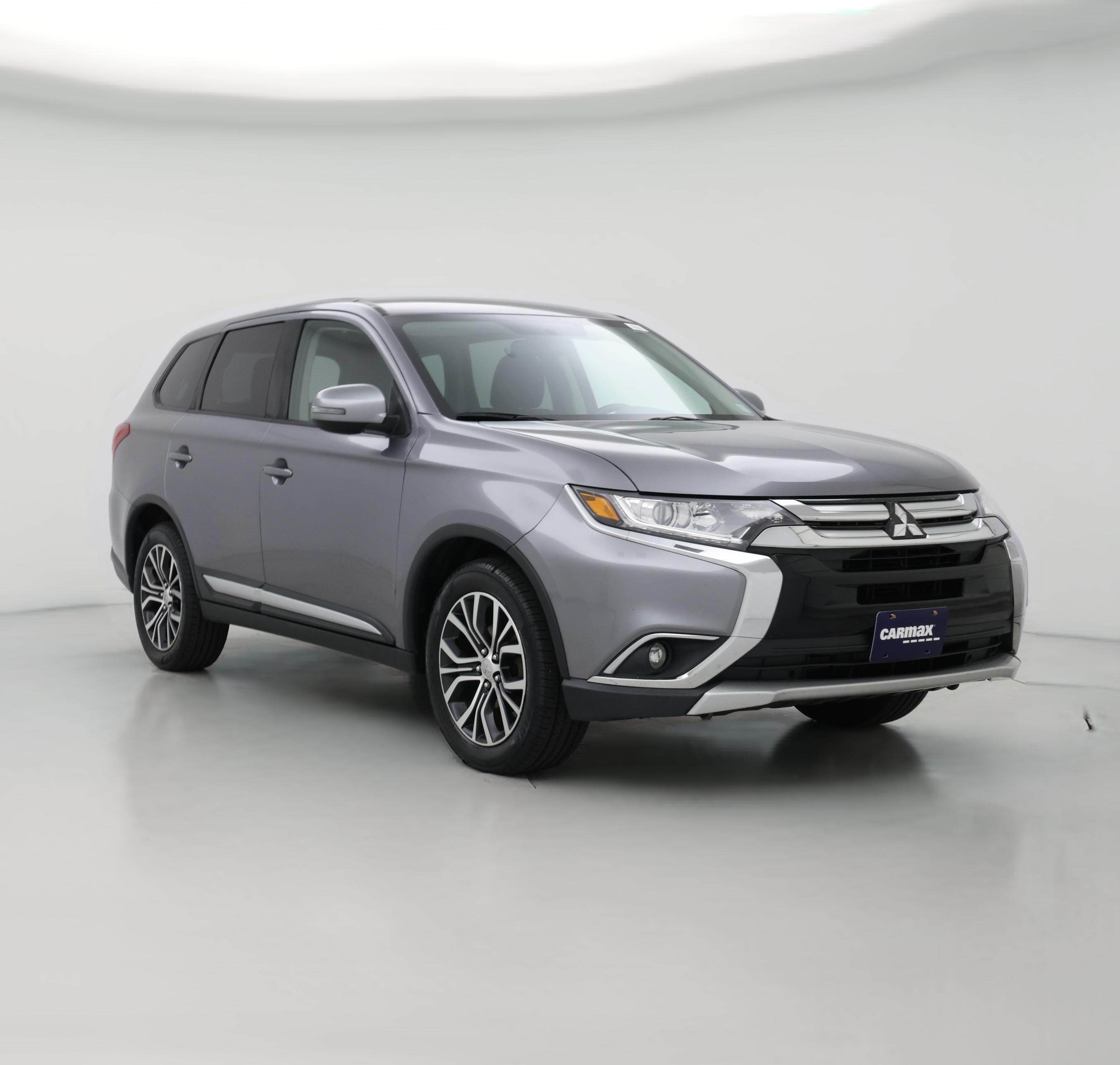 Thumbnail: 2018 Mitsubishi Outlander - 1