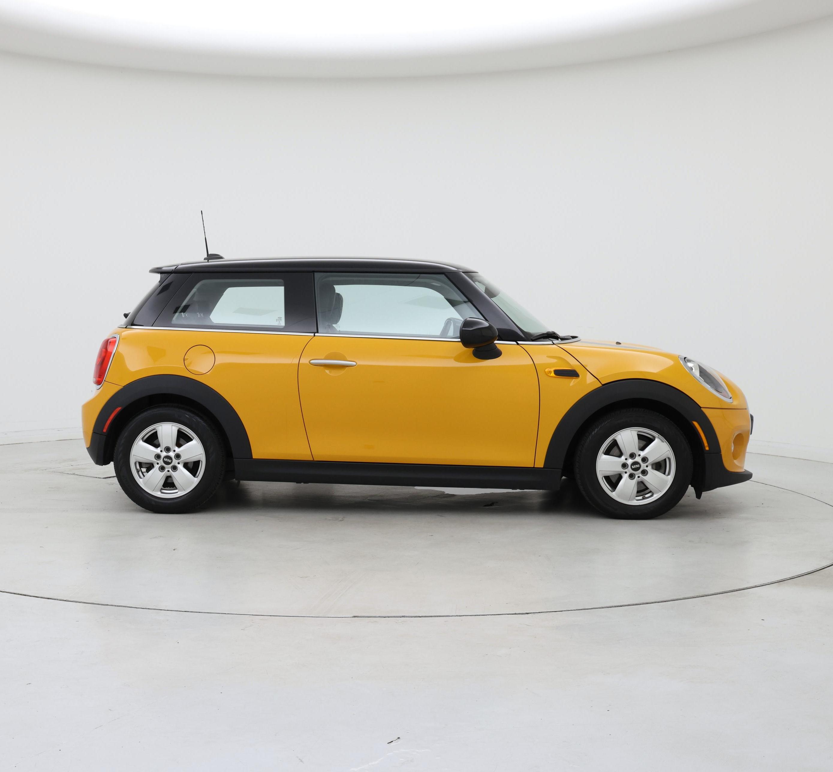 Thumbnail: 2015 MINI Cooper Hardtop - 7