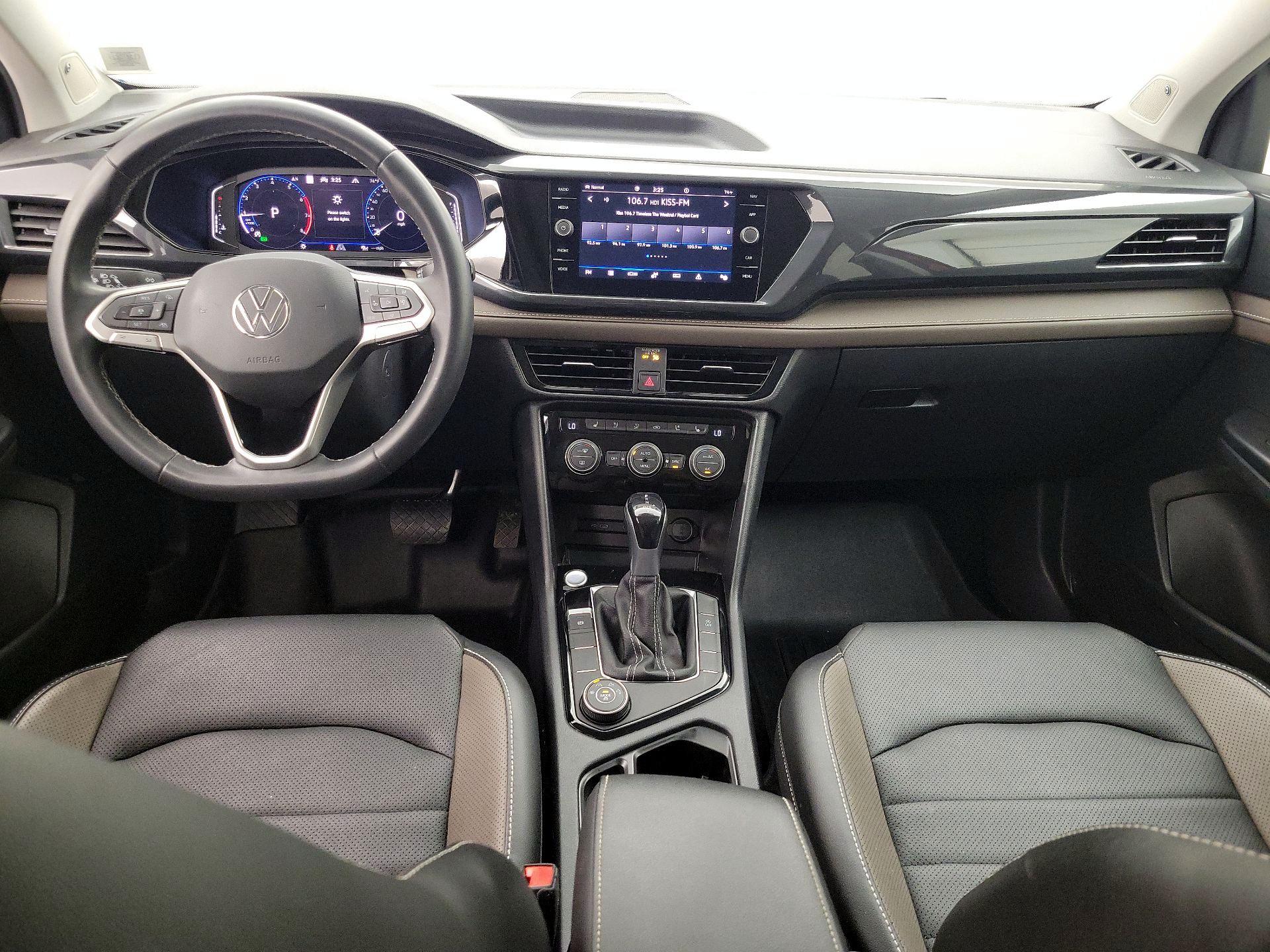 Thumbnail: 2022 Volkswagen Taos - 9