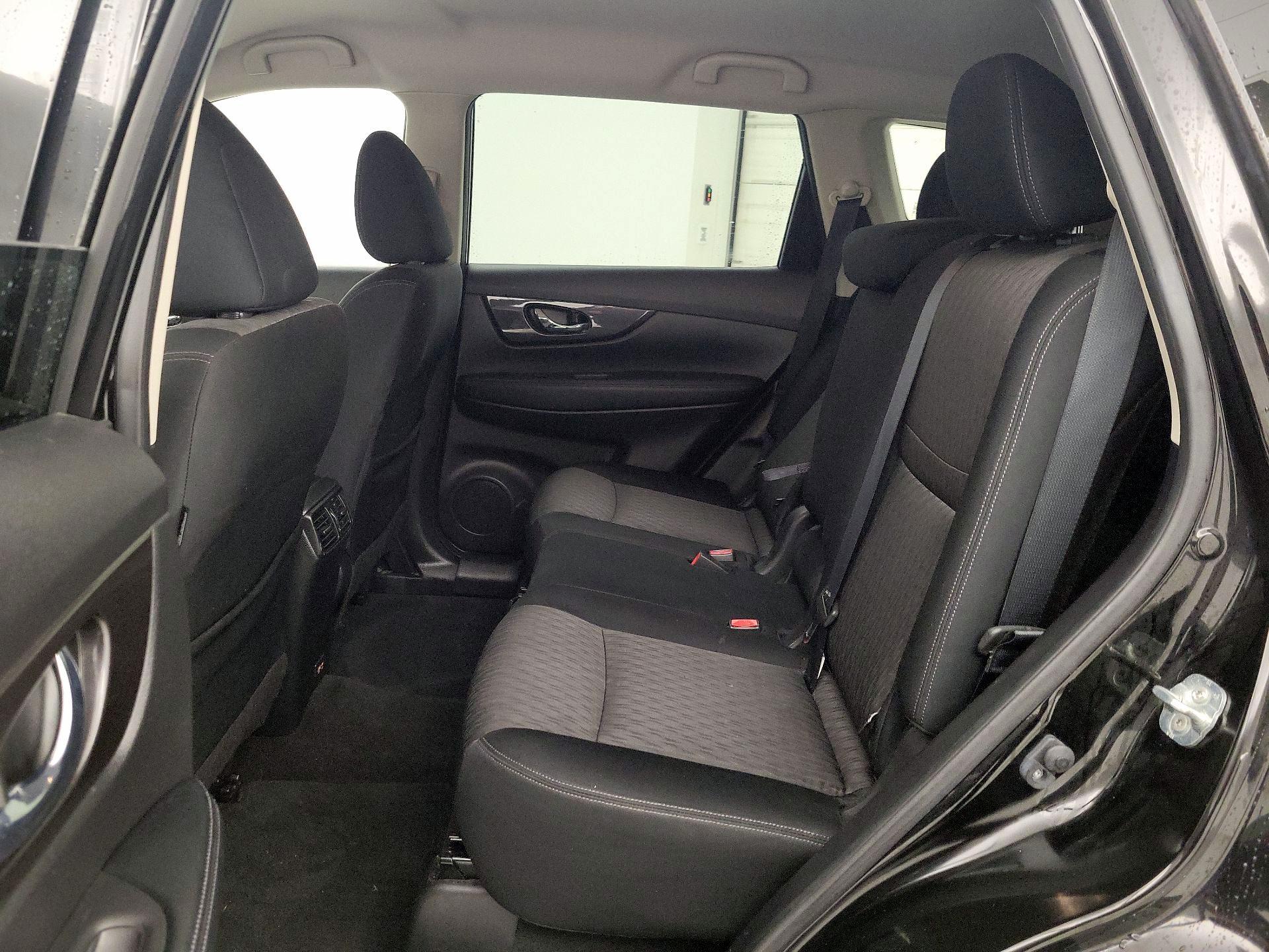 Thumbnail: 2020 Nissan Rogue - 19