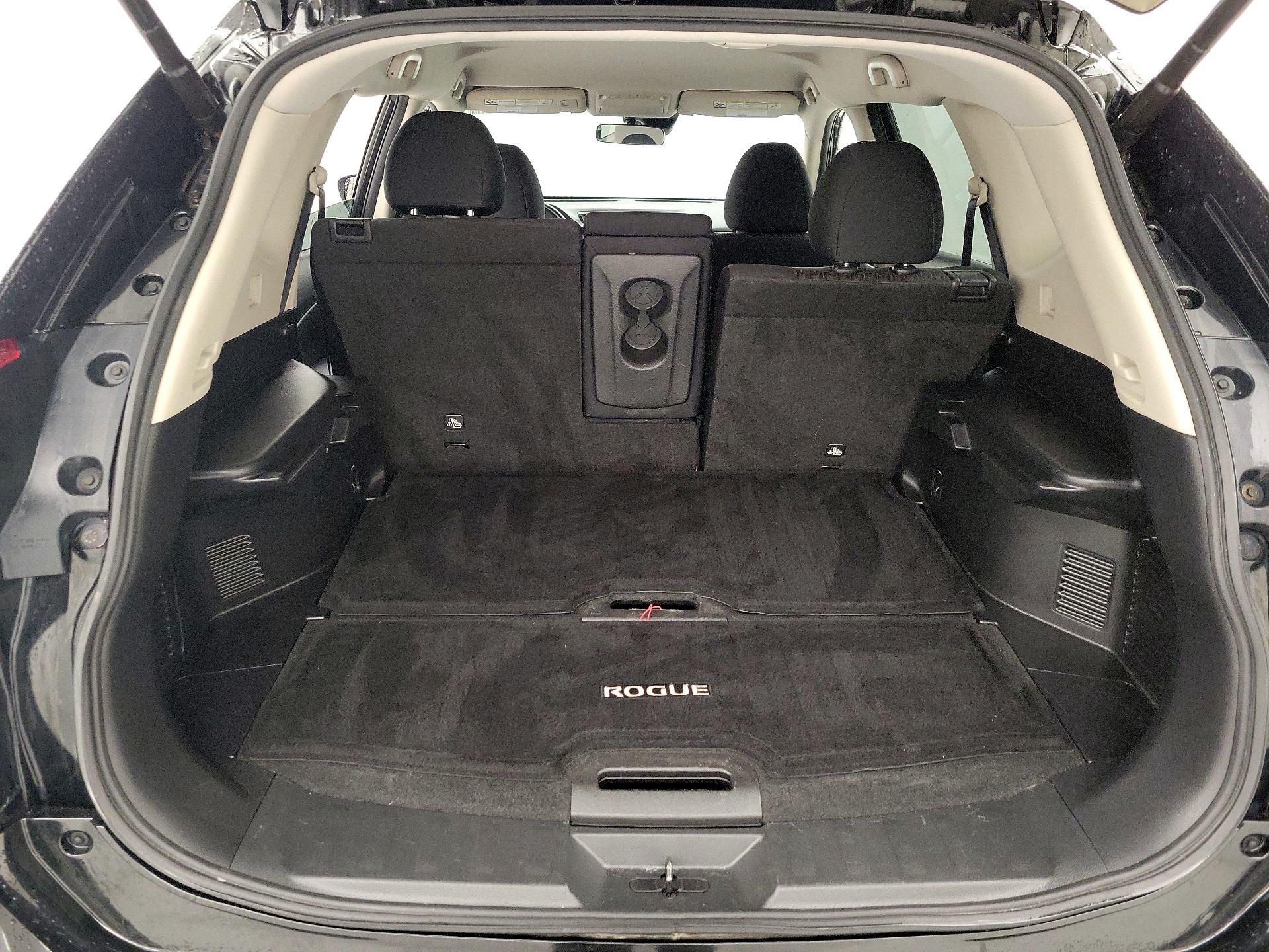 Thumbnail: 2020 Nissan Rogue - 20