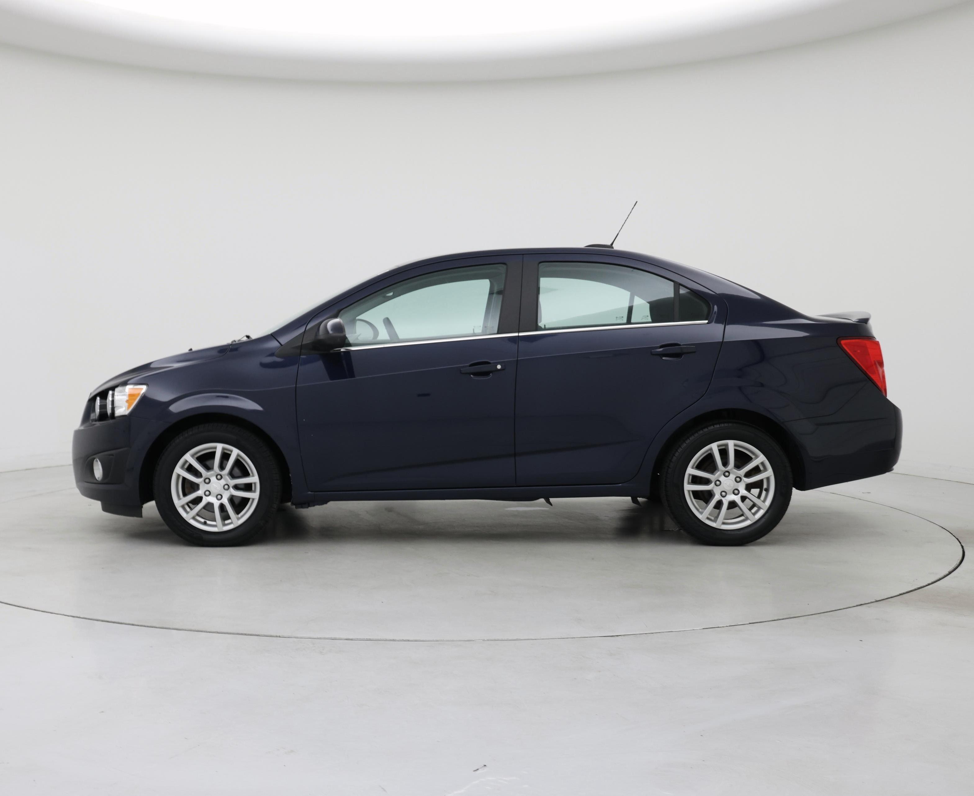 Thumbnail: 2015 Chevrolet Sonic - 3
