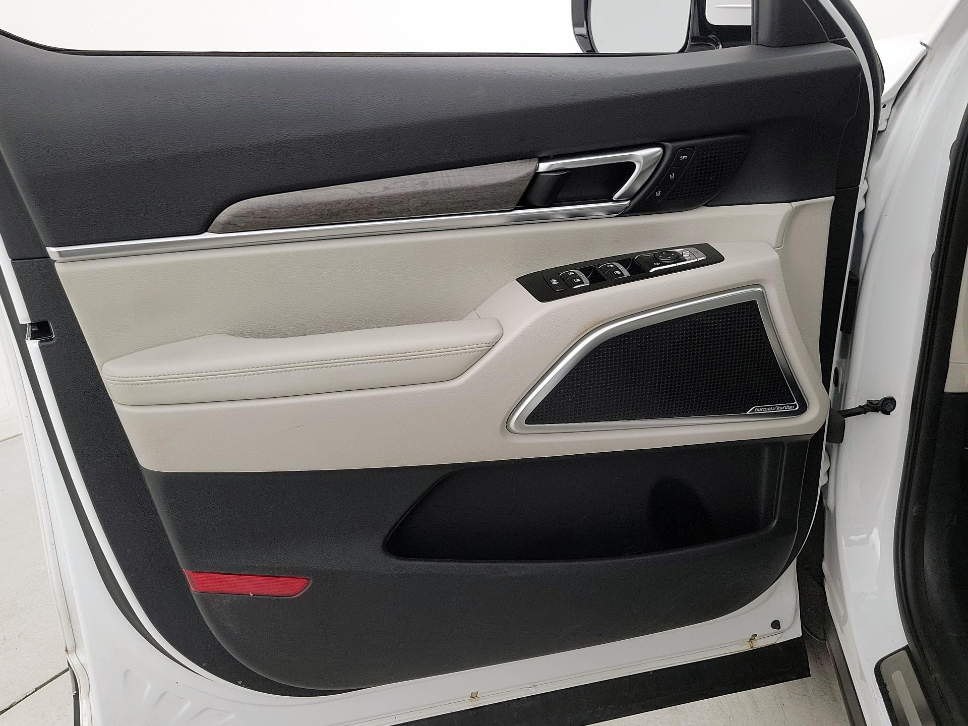 Thumbnail: 2020 Kia Telluride - 12