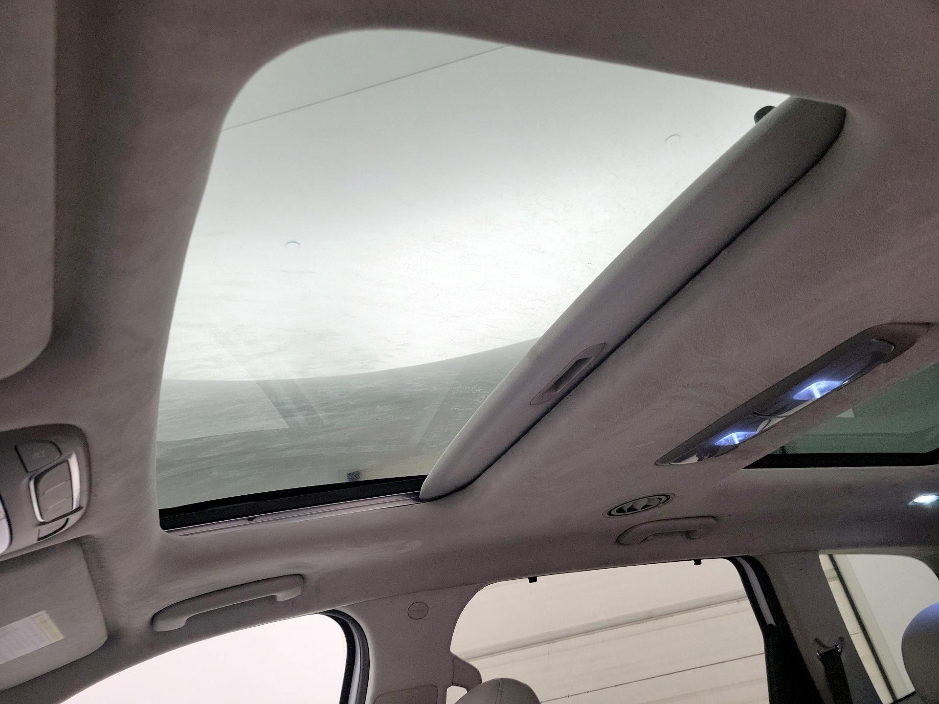 Thumbnail: 2020 Kia Telluride - 20