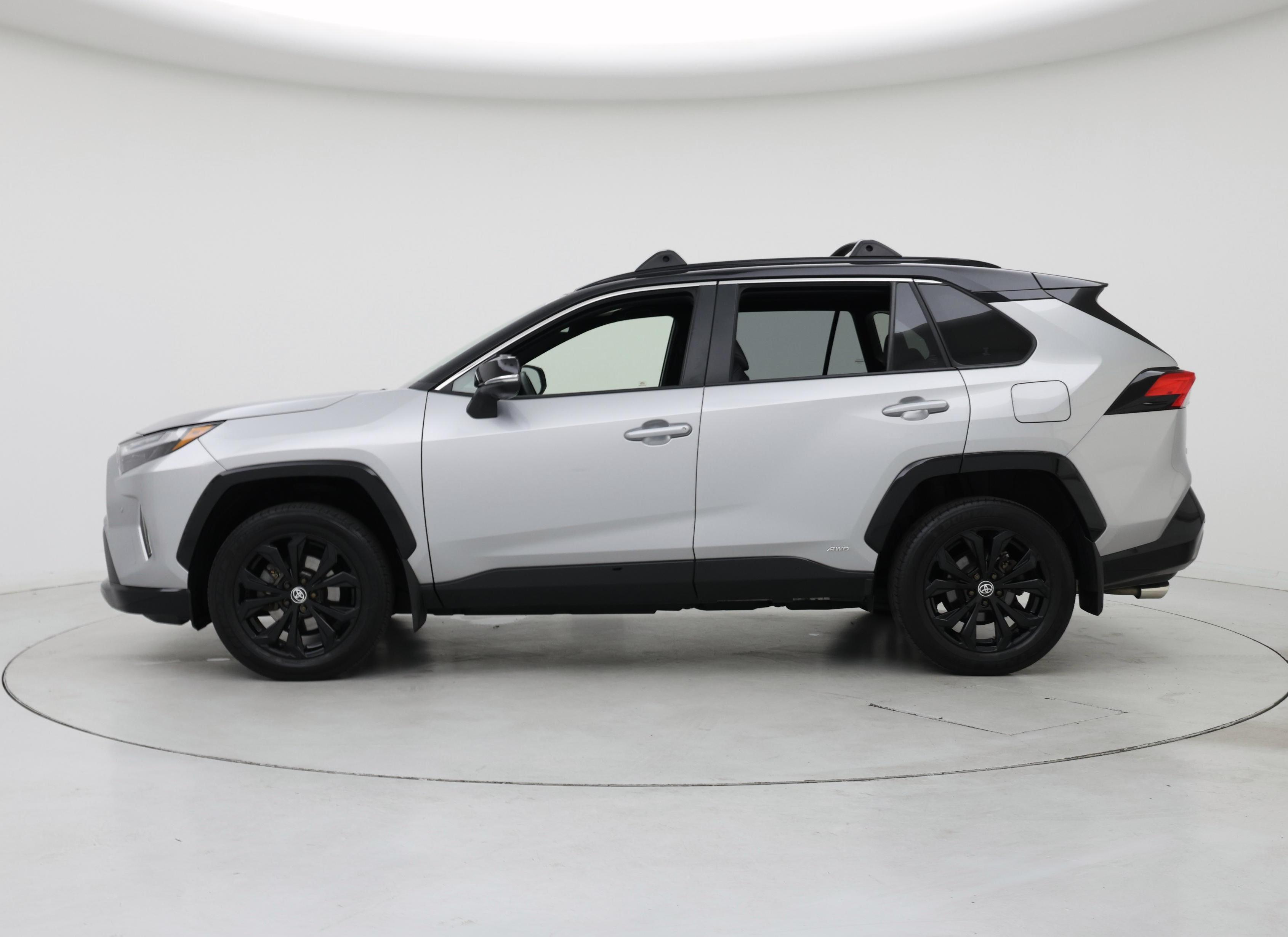 Thumbnail: 2024 Toyota RAV4 - 3