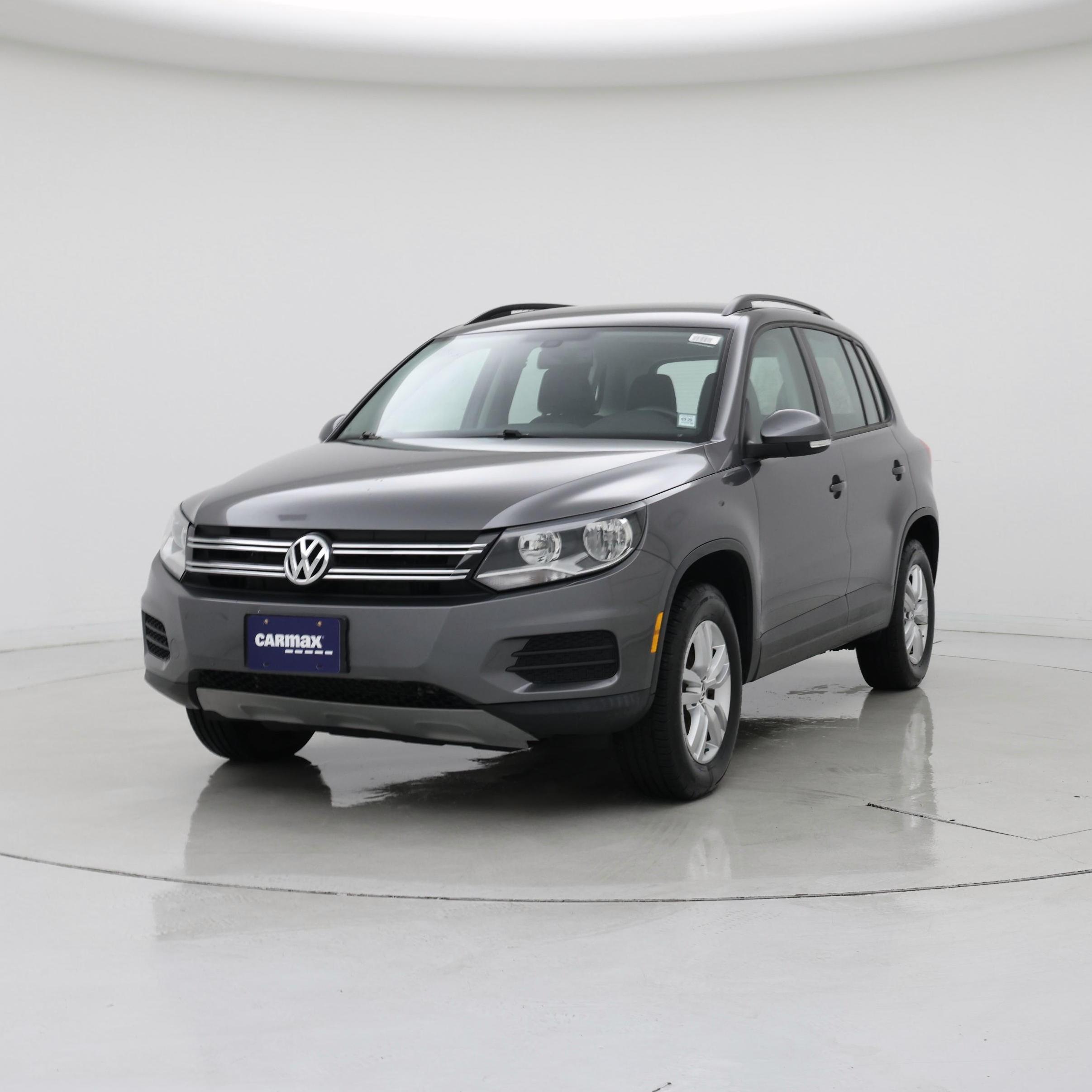 Thumbnail: 2016 Volkswagen Tiguan - 4