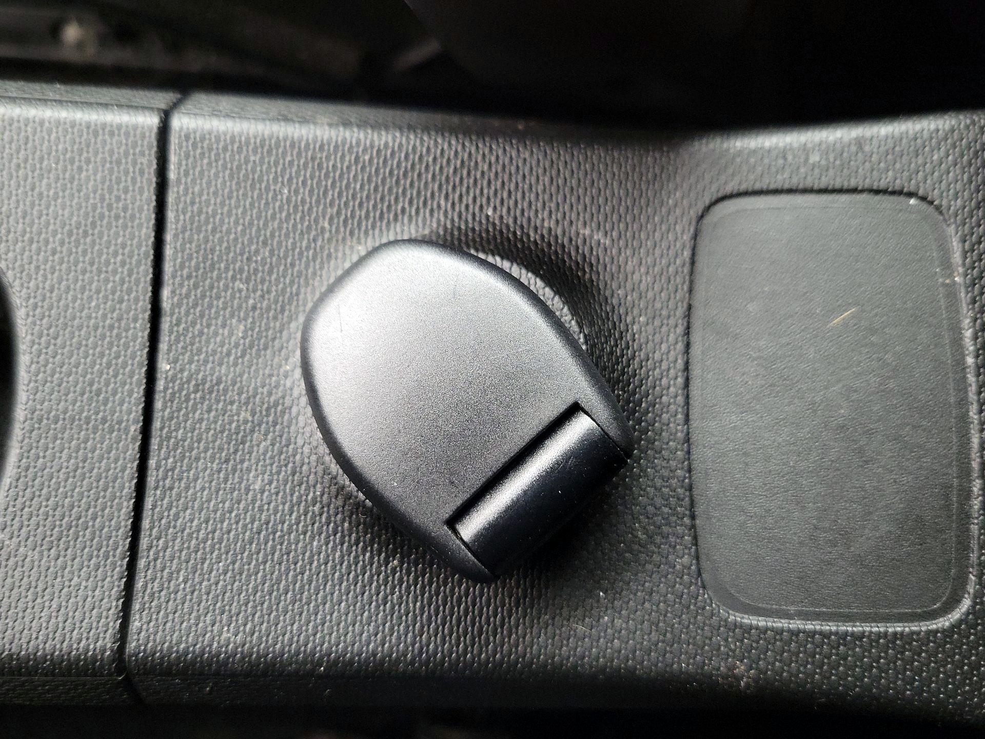 Thumbnail: 2016 smart fortwo - 17
