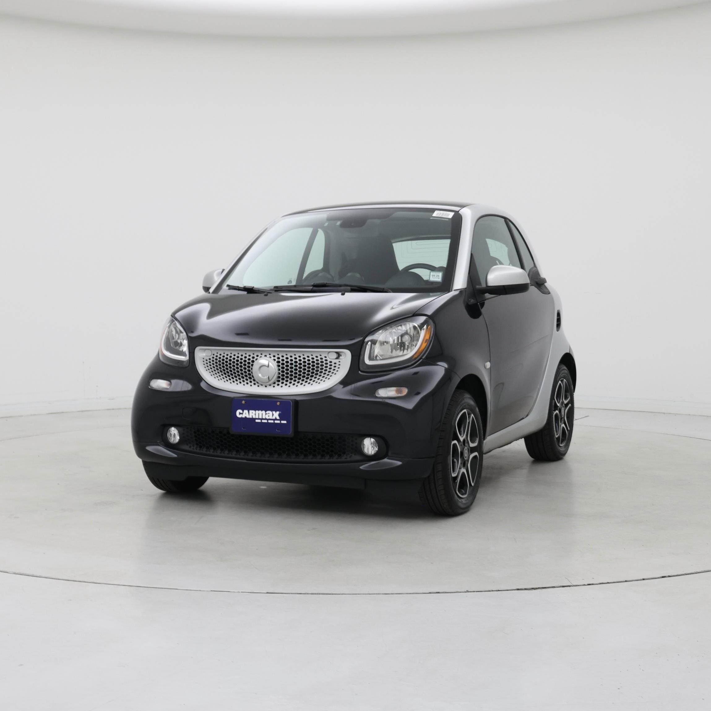 Thumbnail: 2016 smart fortwo - 4