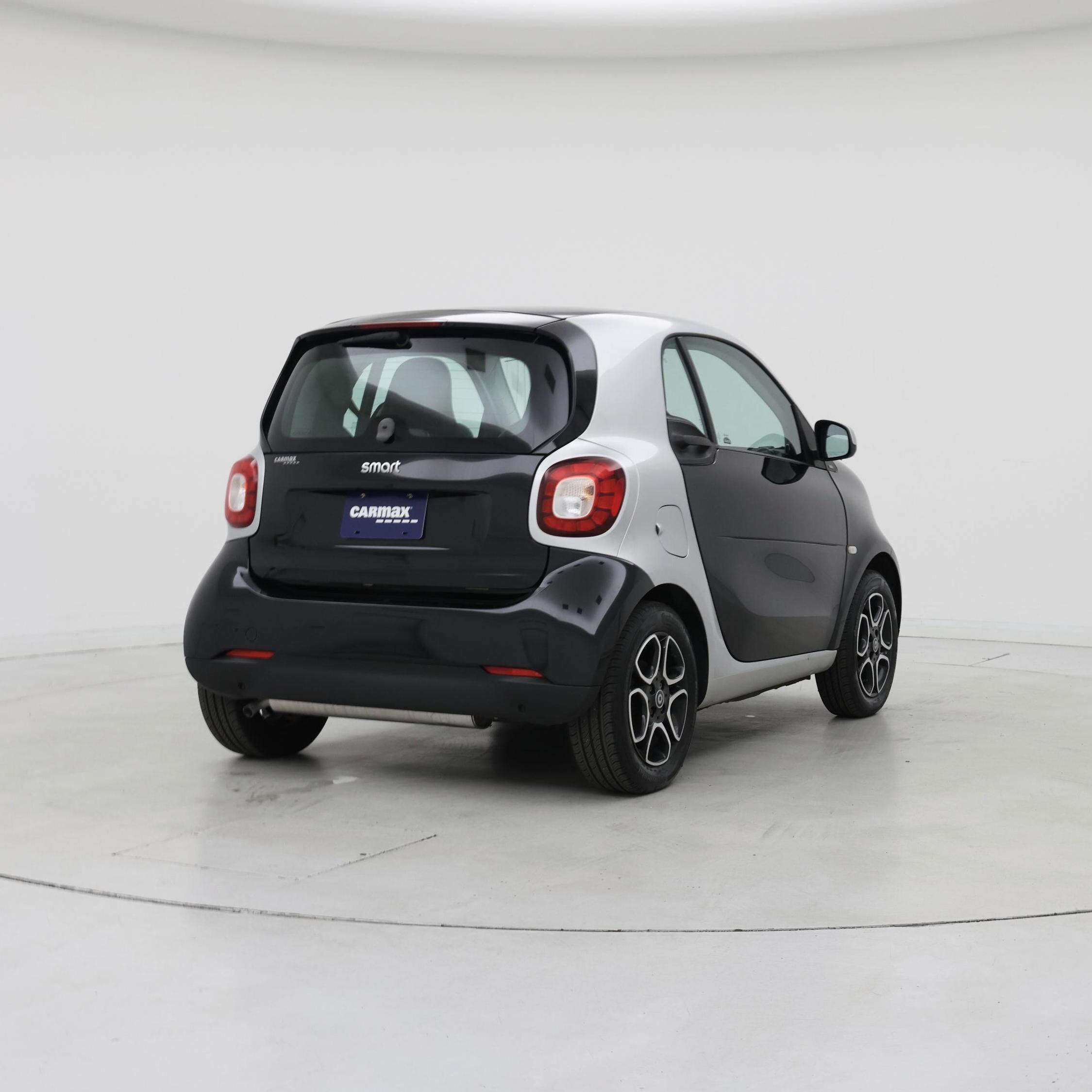 Thumbnail: 2016 smart fortwo - 8
