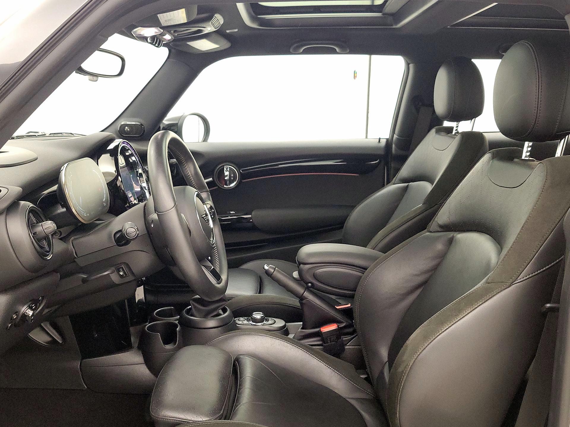 Thumbnail: 2022 MINI Cooper Hardtop - 11