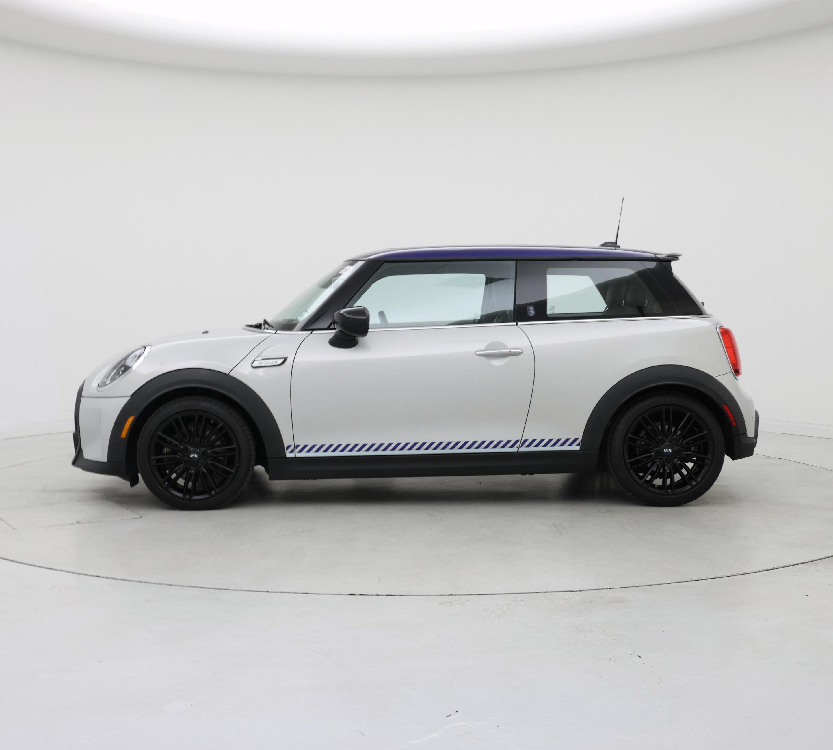 Thumbnail: 2022 MINI Cooper Hardtop - 3