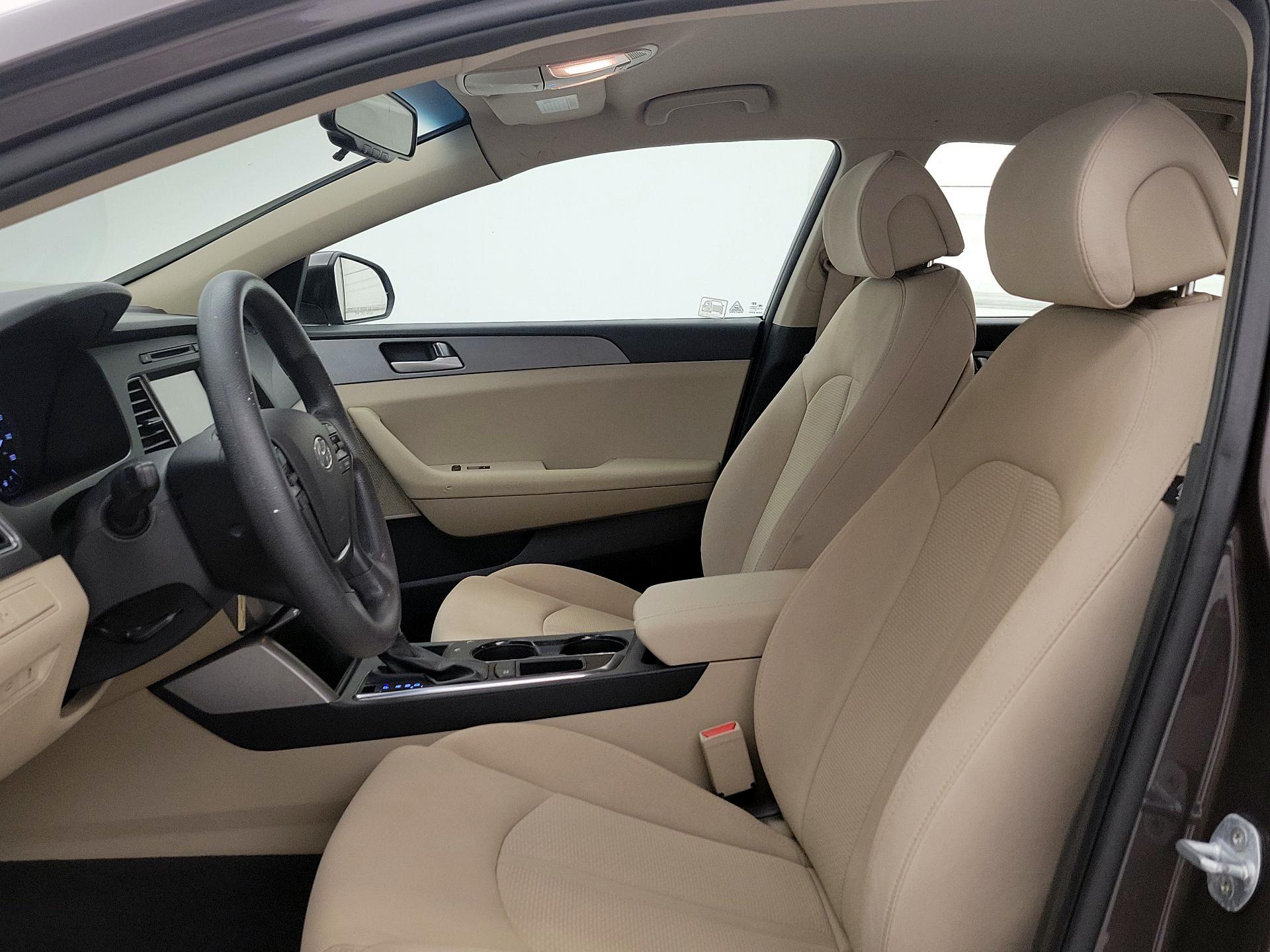 Thumbnail: 2016 Hyundai Sonata - 11