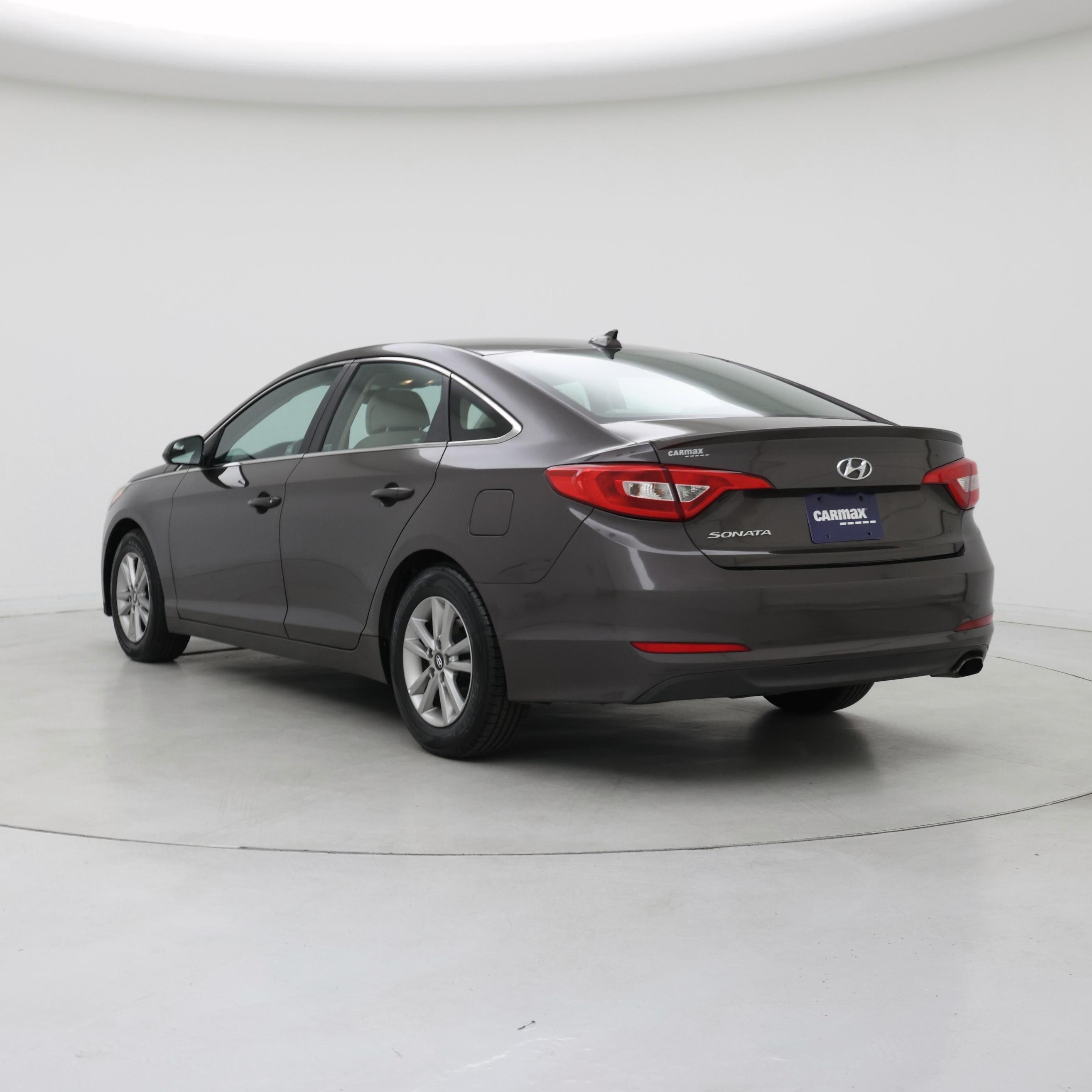 Thumbnail: 2016 Hyundai Sonata - 2