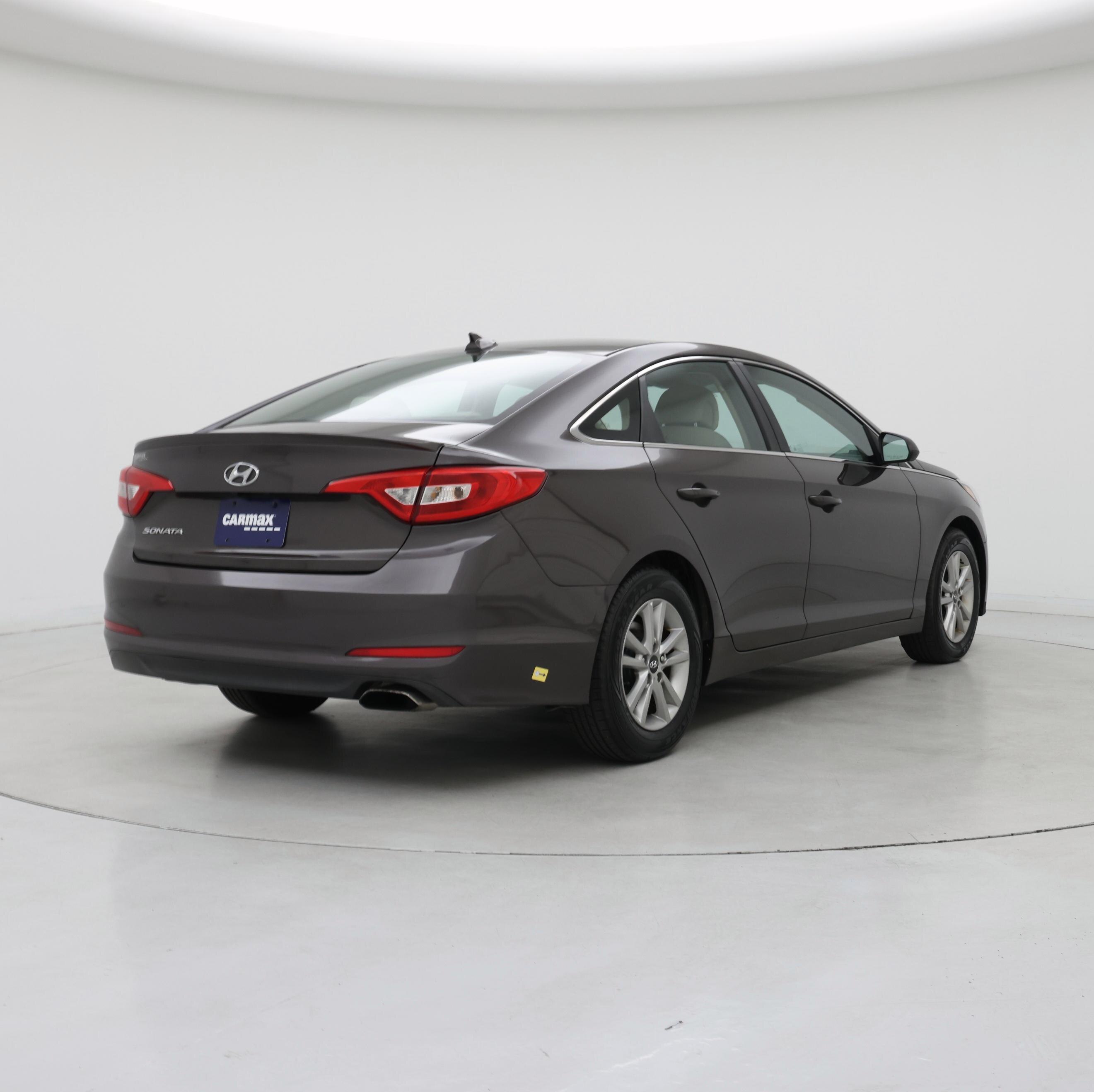 Thumbnail: 2016 Hyundai Sonata - 8