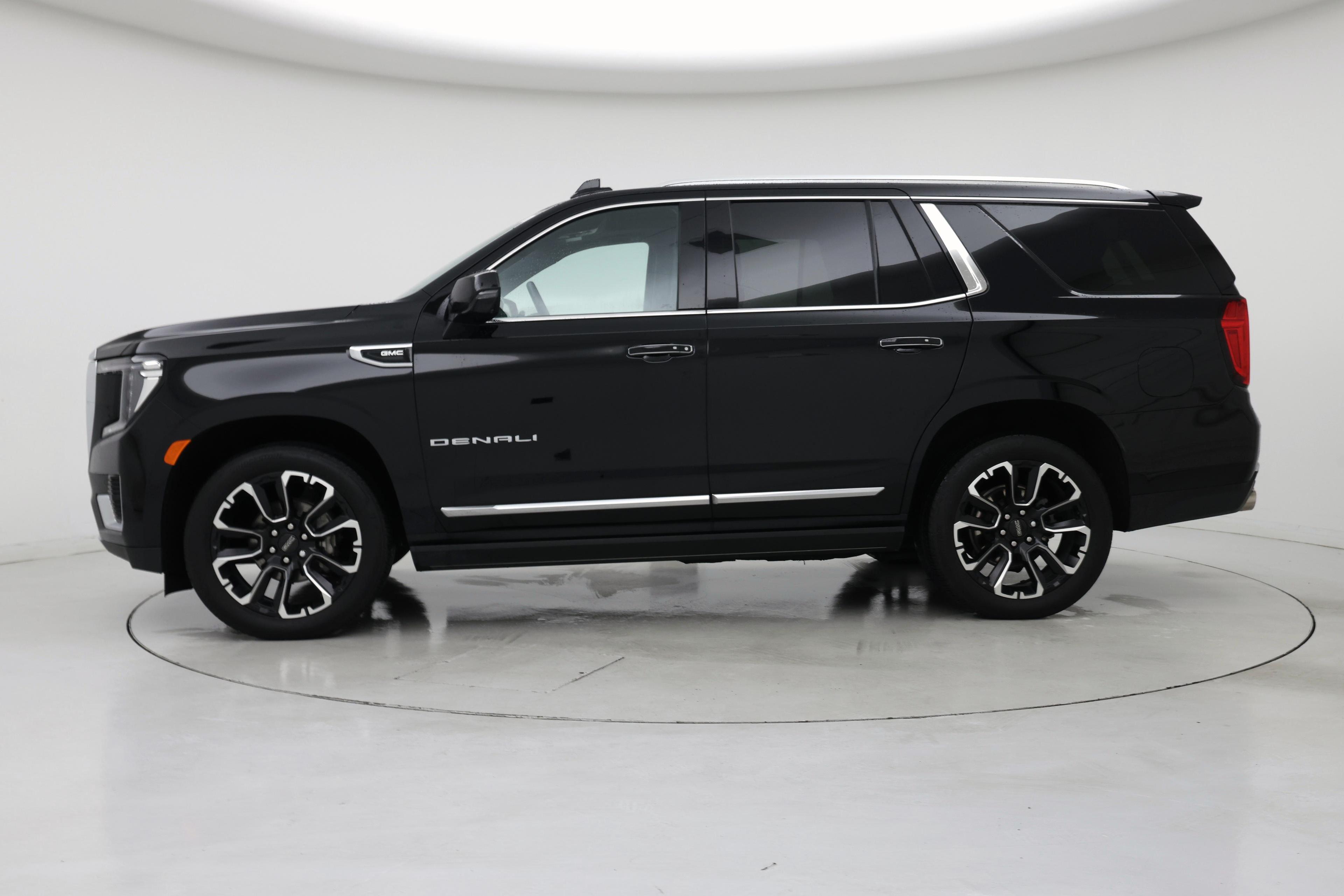 Thumbnail: 2023 GMC Yukon - 3