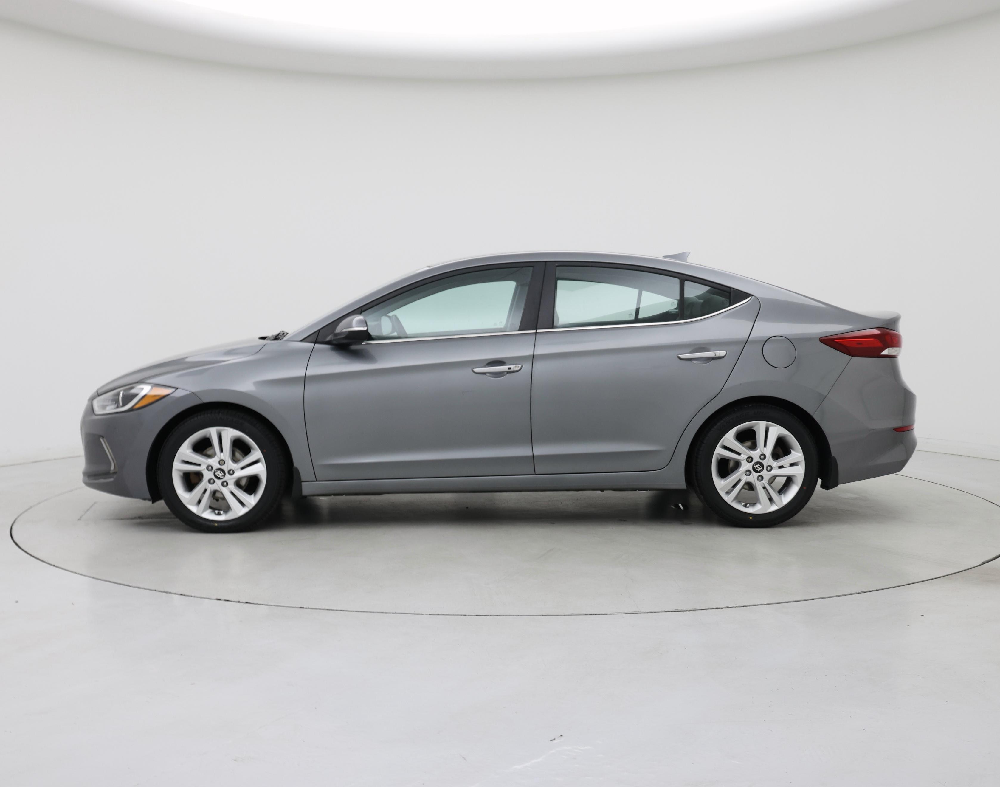 Thumbnail: 2017 Hyundai Elantra - 3
