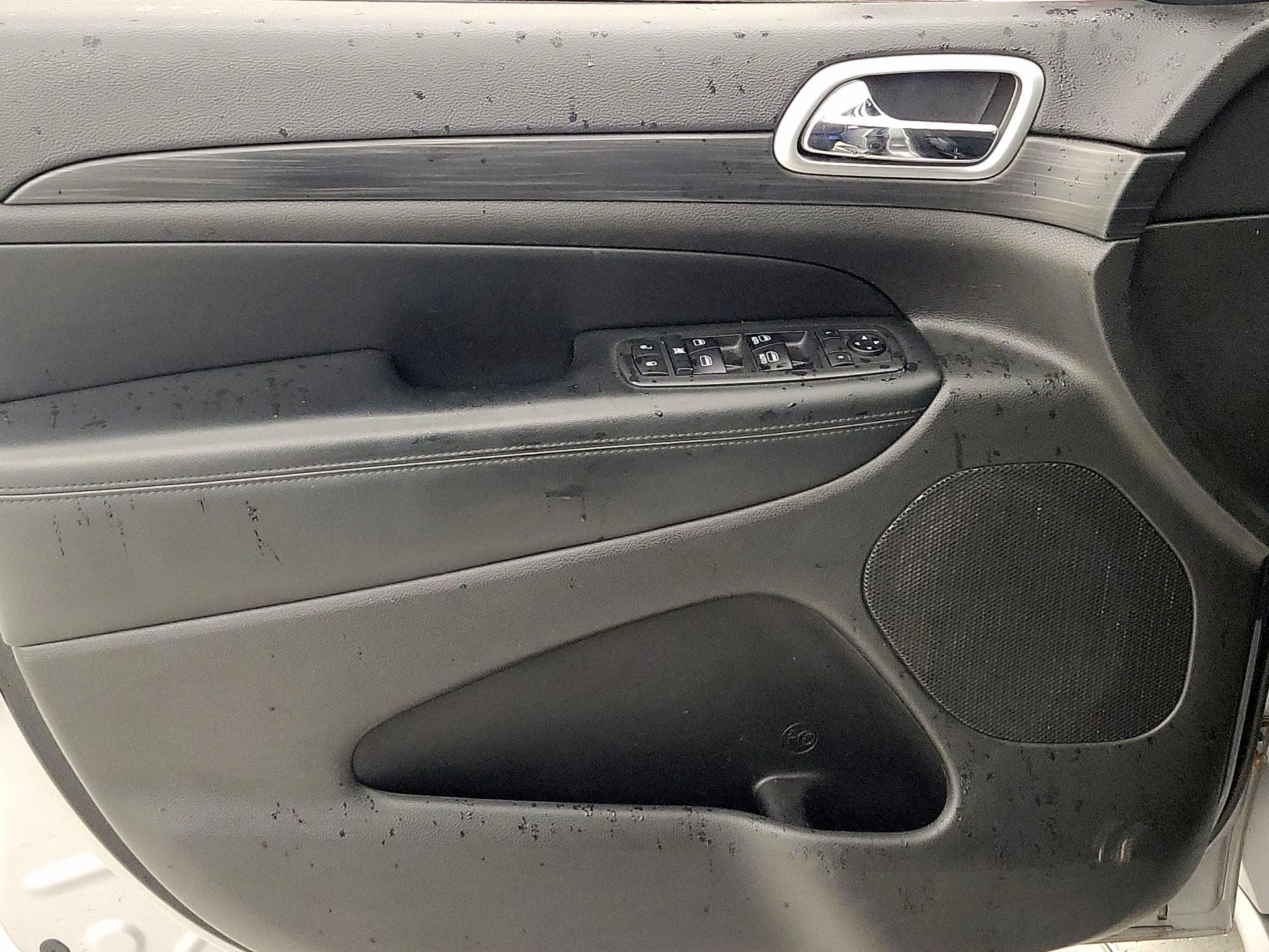 Thumbnail: 2019 Jeep Grand Cherokee - 12