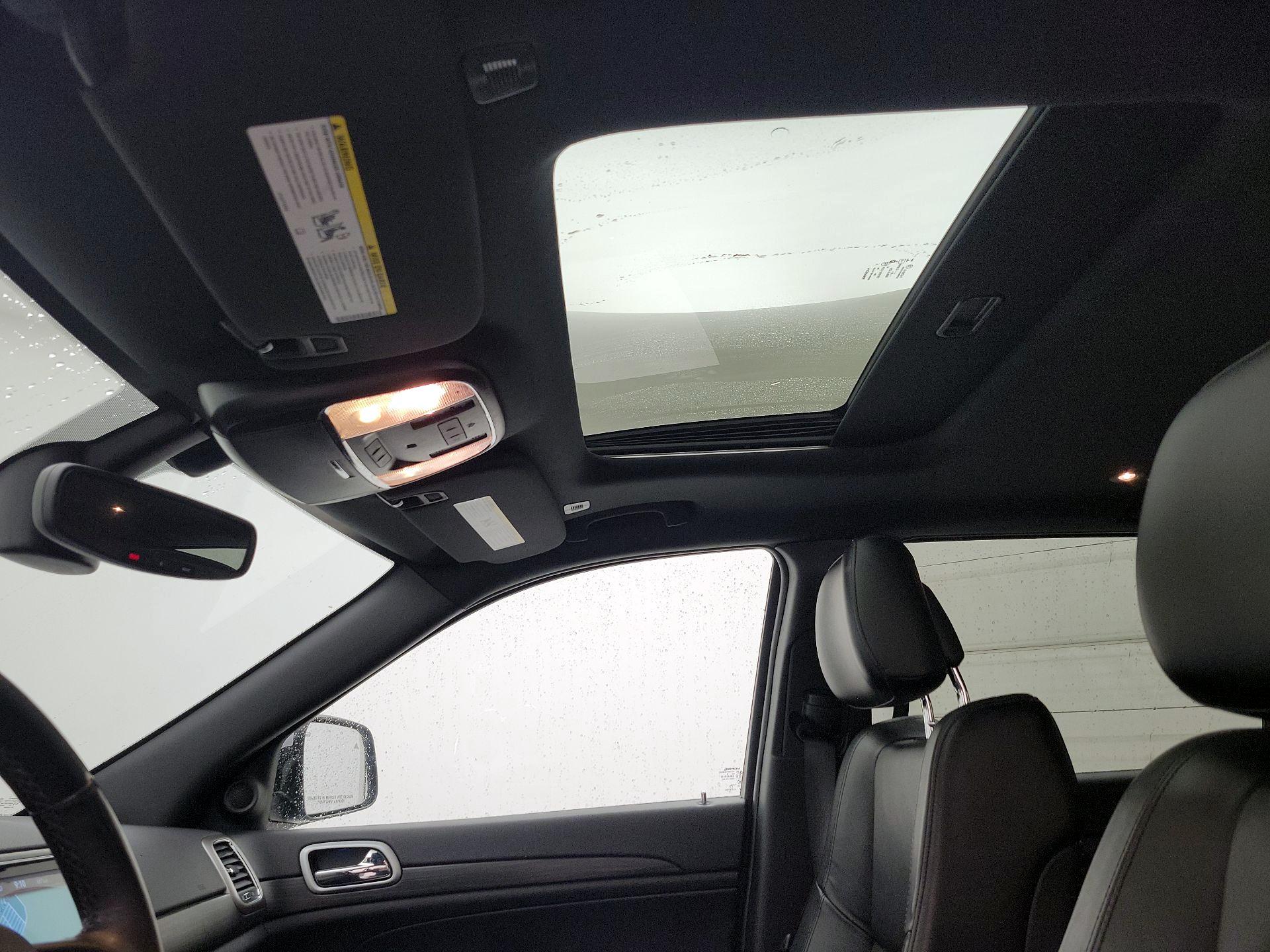 Thumbnail: 2019 Jeep Grand Cherokee - 20