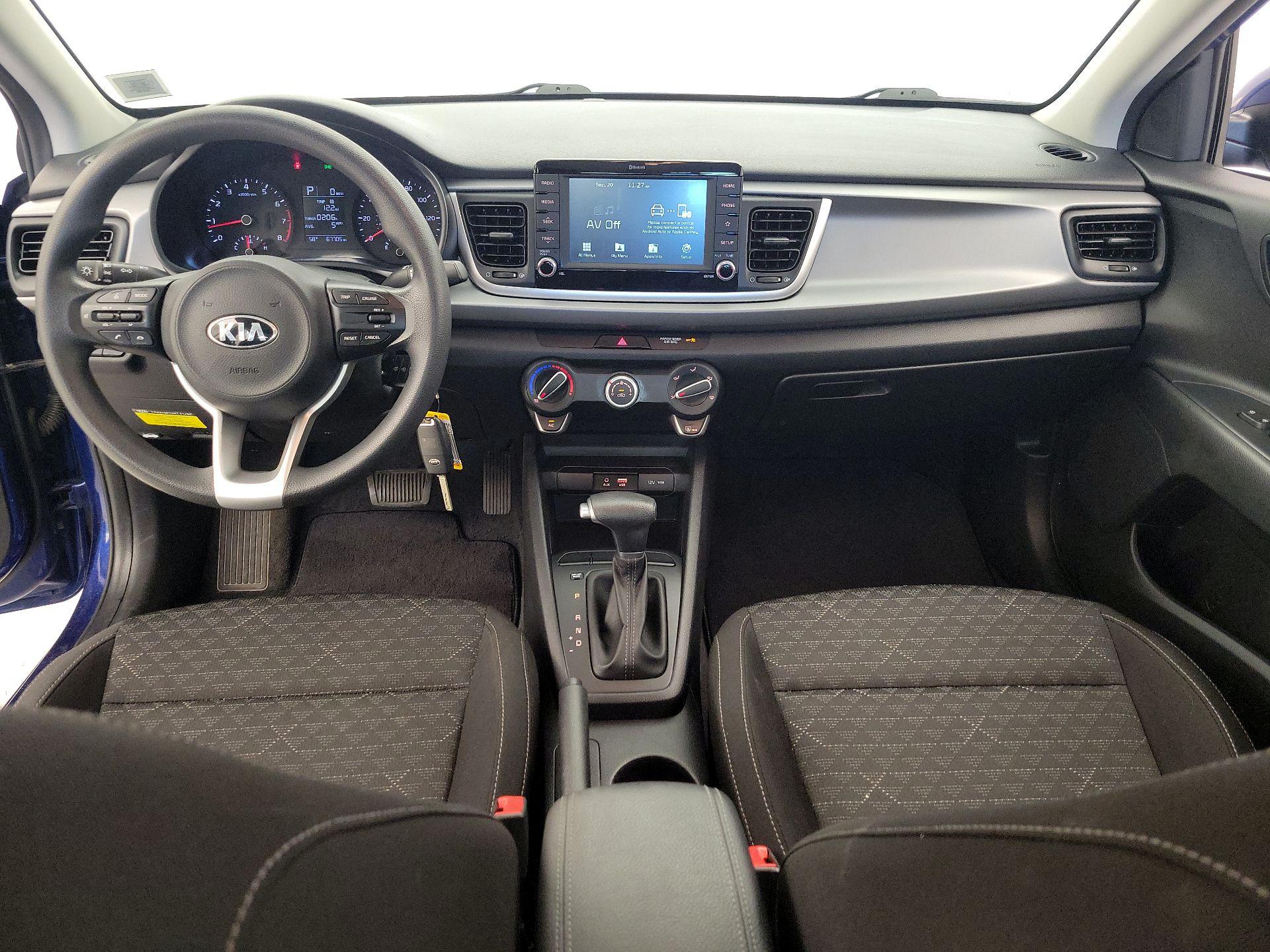 Thumbnail: 2020 Kia Rio - 9