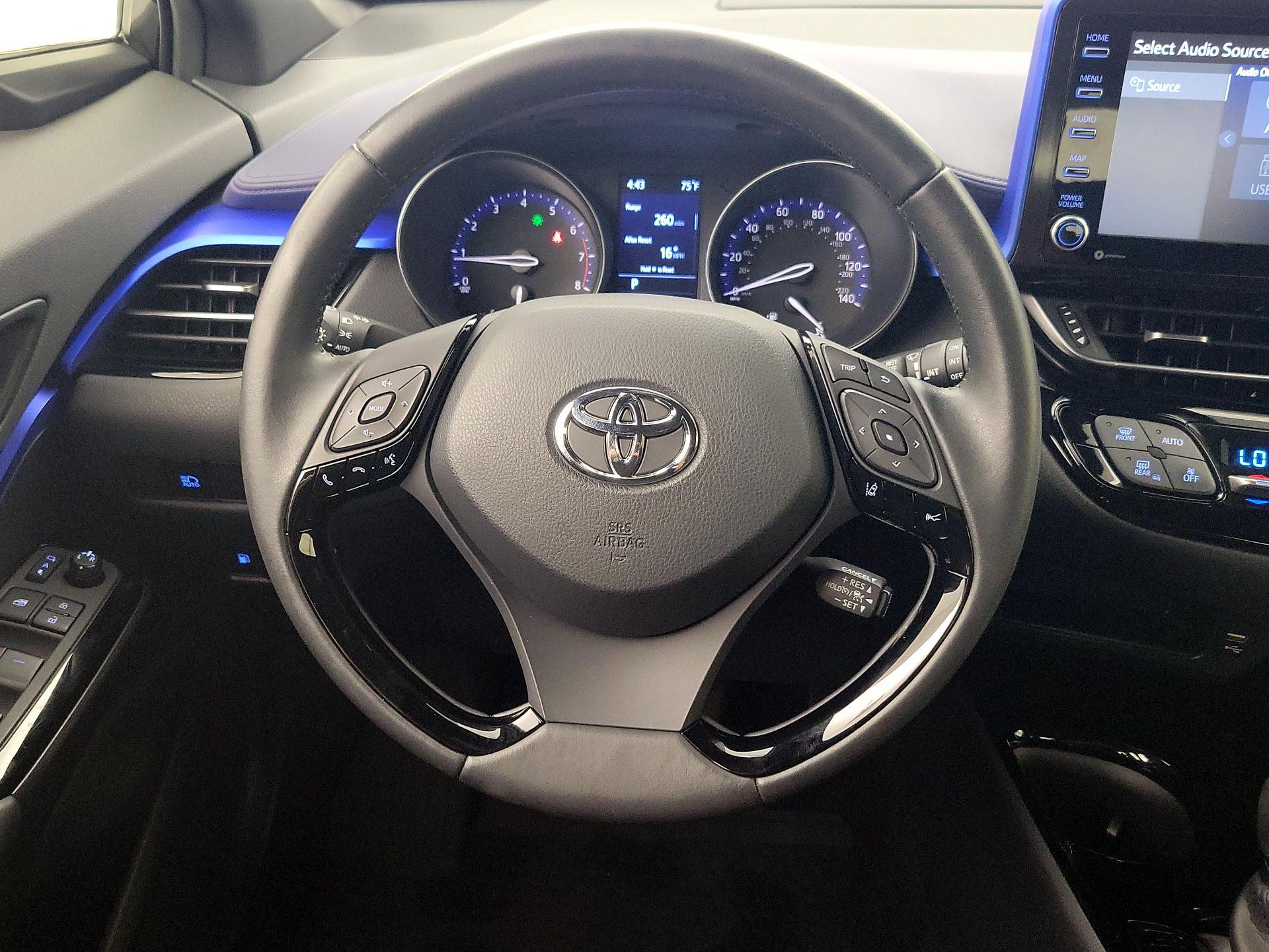Thumbnail: 2020 Toyota C-HR - 10