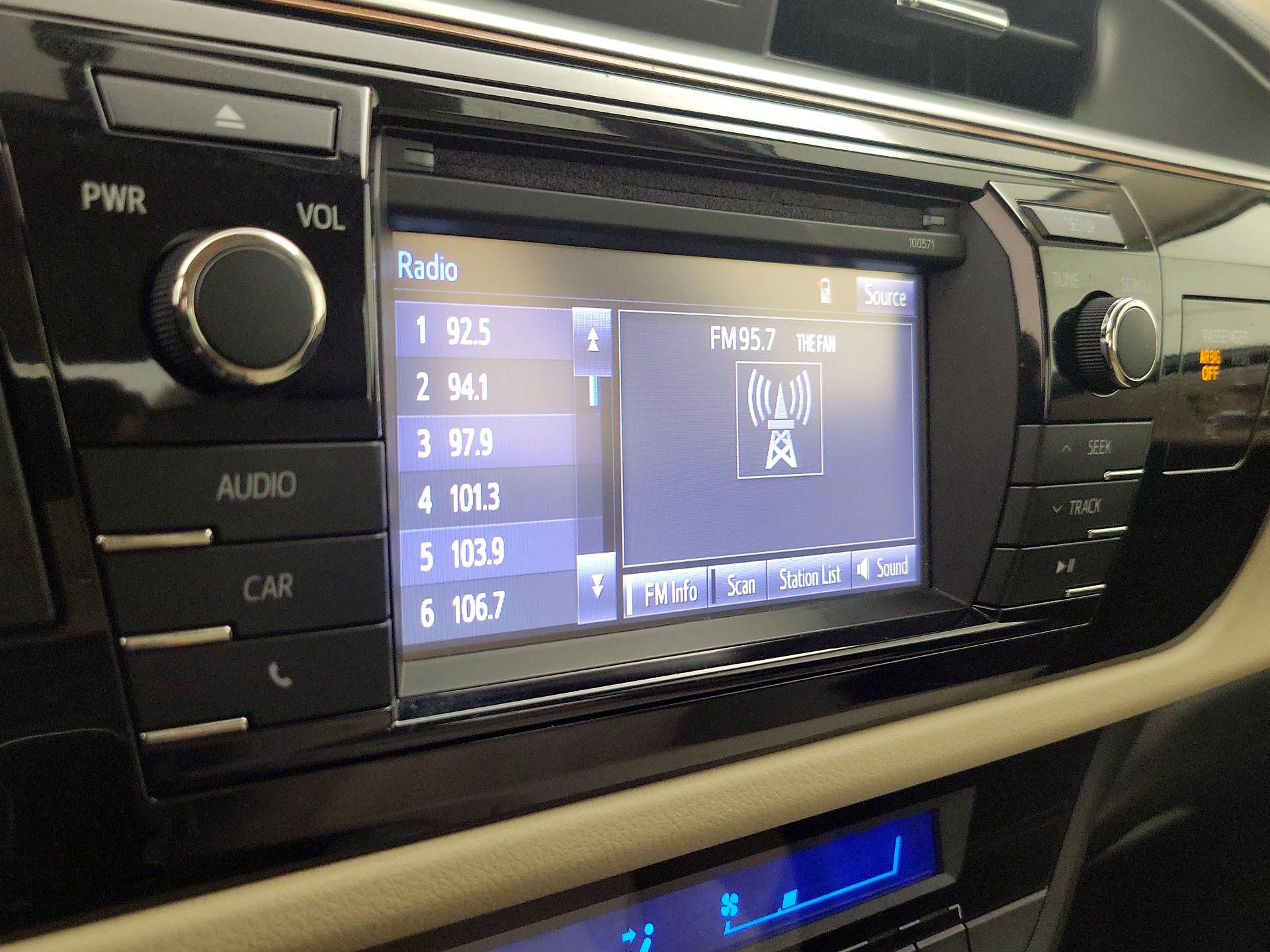 Thumbnail: 2016 Toyota Corolla - 15